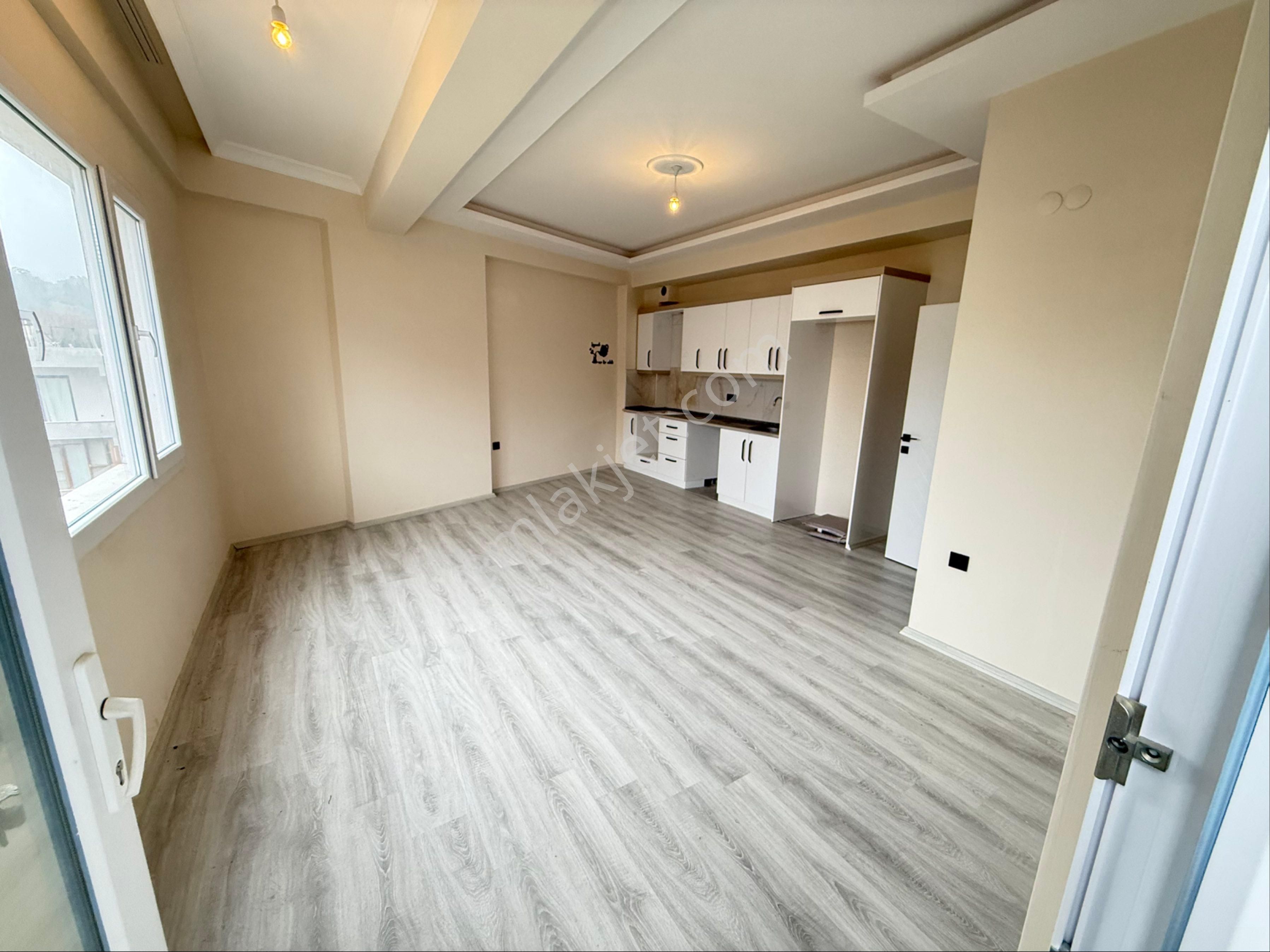 Kuşadası Davutlarda Satılık Arakat 2+1 Daire - Görsel 10