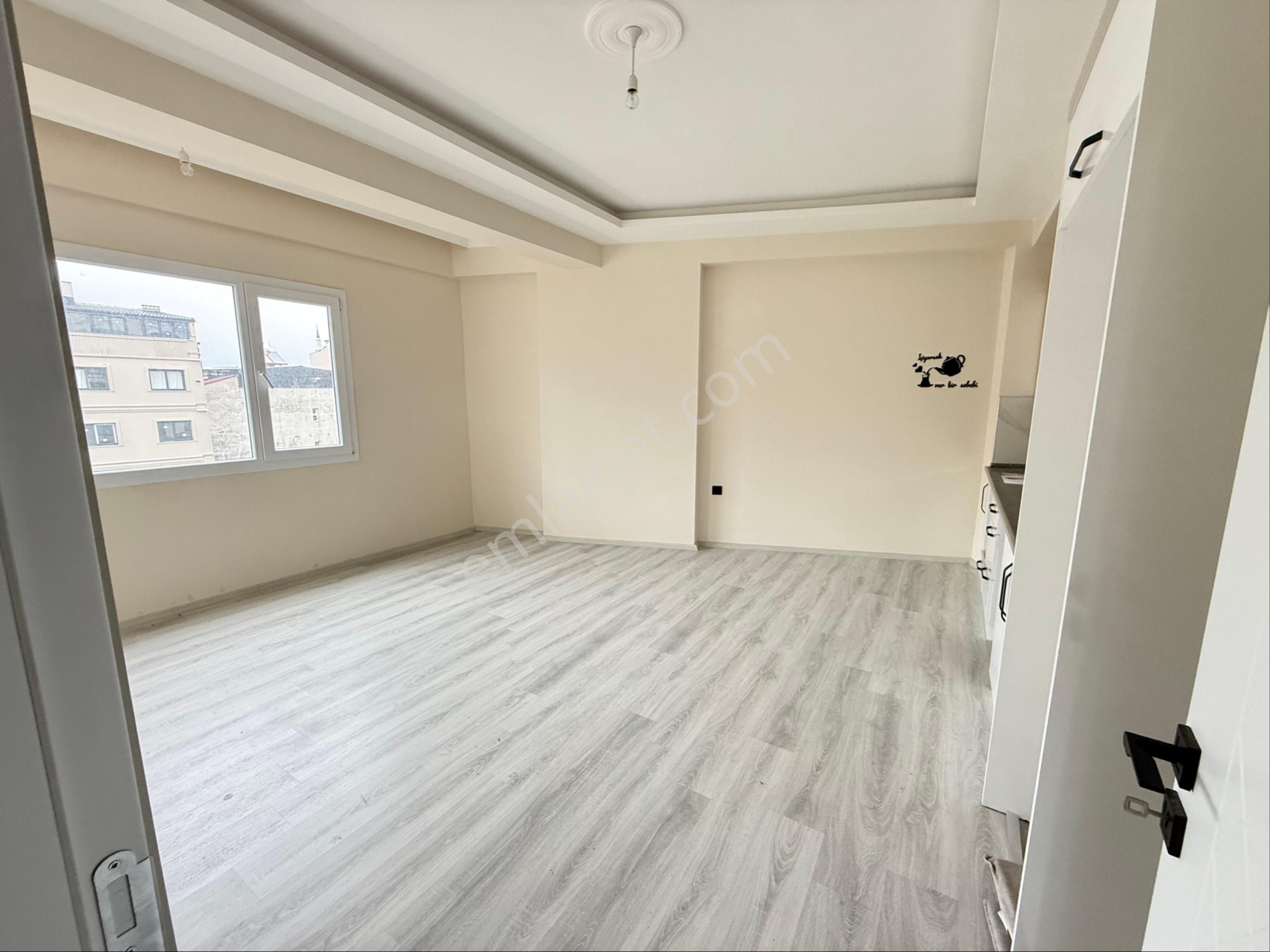 Kuşadası Davutlarda Satılık Arakat 2+1 Daire - Görsel 4