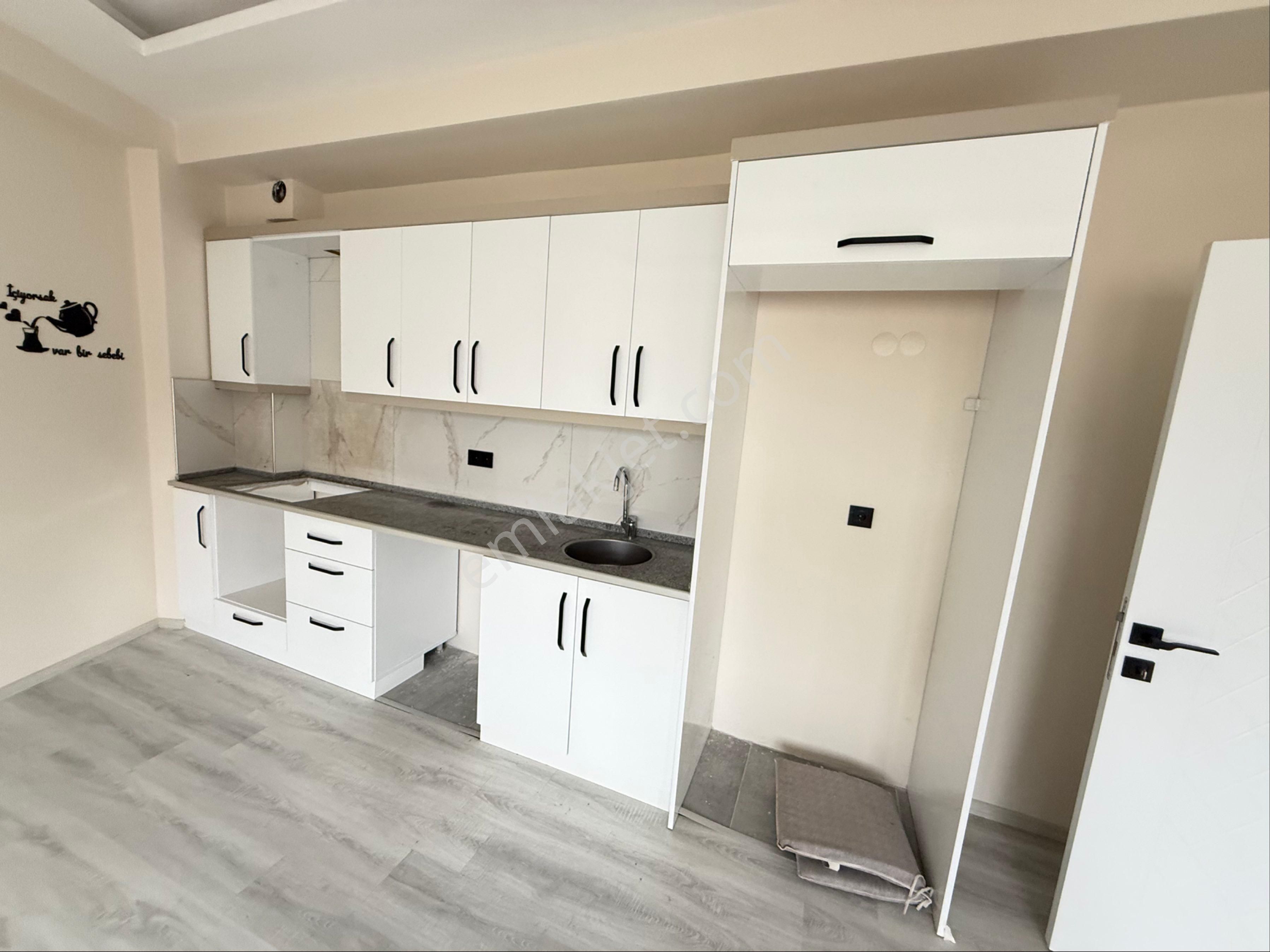 Kuşadası Davutlarda Satılık Arakat 2+1 Daire - Görsel 5