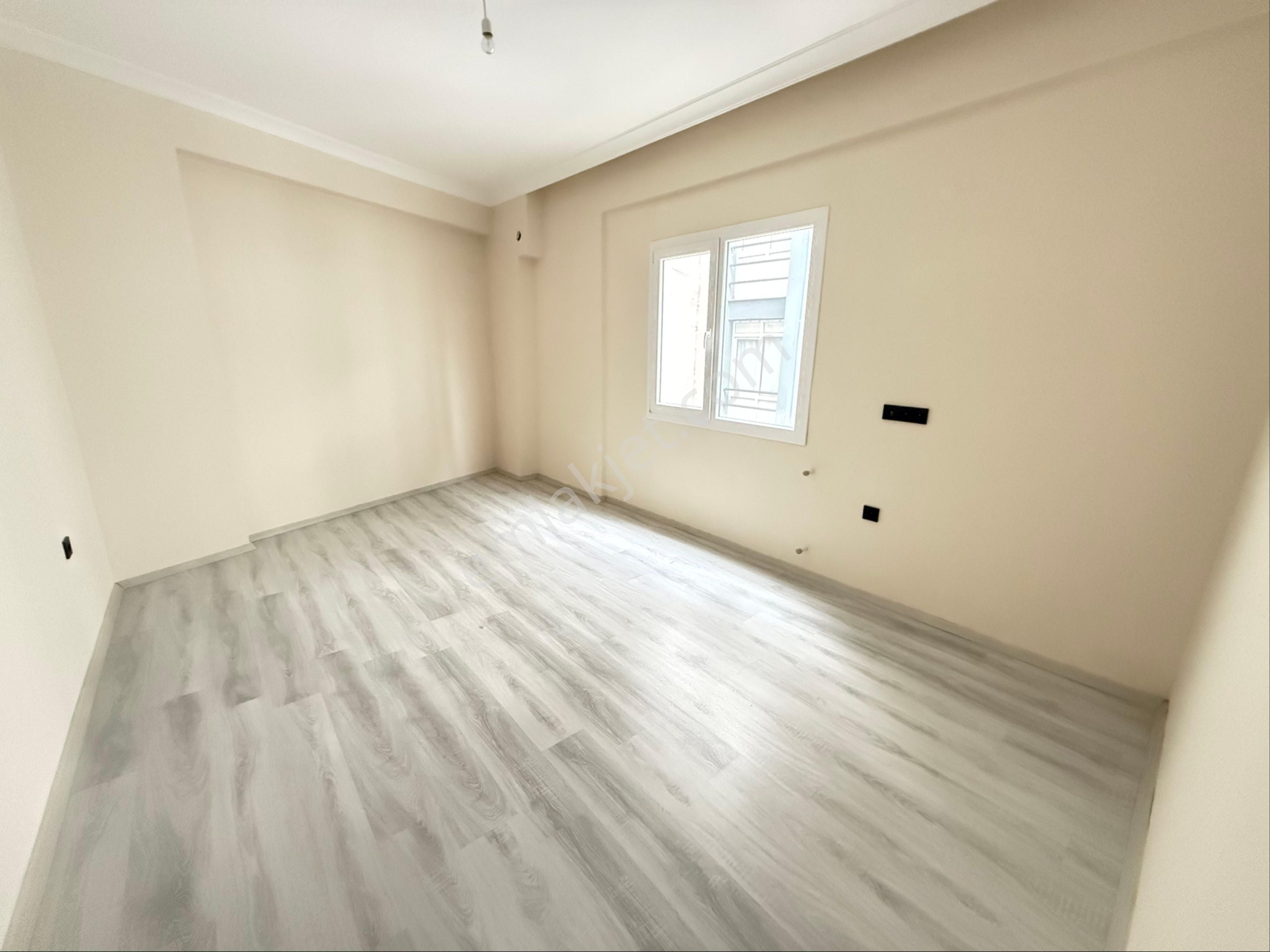 Kuşadası Davutlarda Satılık Arakat 2+1 Daire - Görsel 9