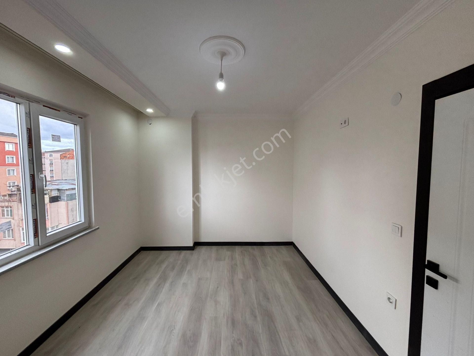 **eryıldız İnşaat'tan**fevzipaşa Merkezi Konumda İskanlı K.otoparklı 2+1**4.kat Güney Cephe - Görsel 19