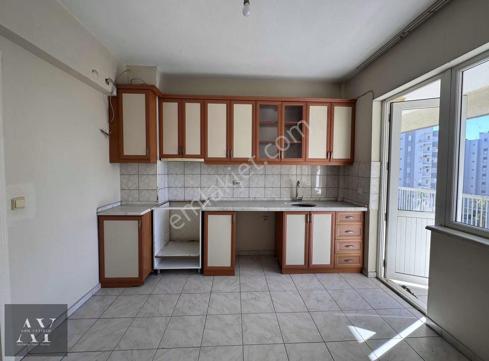 12. Caddede M.ali Manavoğlu Sitesinde 3+1 Kiralık Daire - Görsel 4