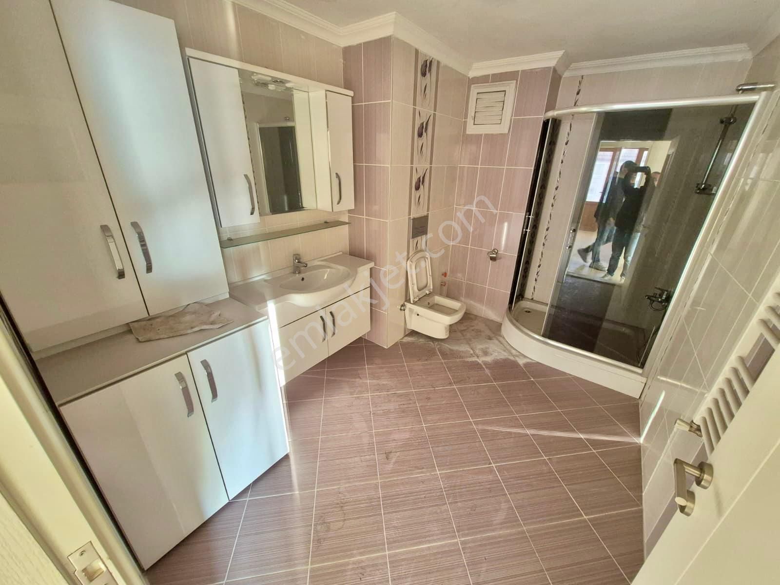 🏡 Referans'tan Akçay Merkez'de Ebeveyn Banyolu Geniş 3+1 Daire - Görsel 32