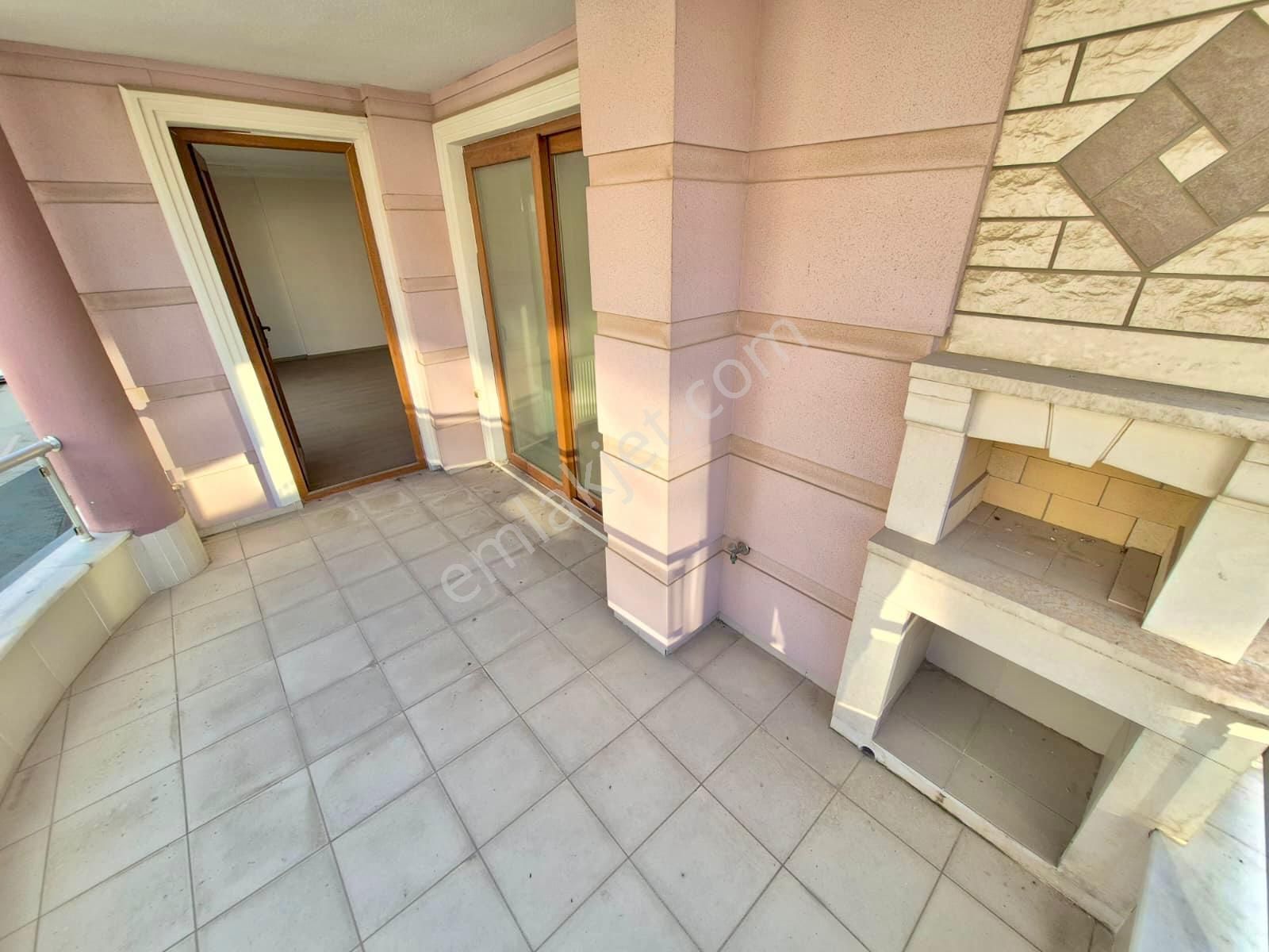 🏡 Referans'tan Akçay Merkez'de Ebeveyn Banyolu Geniş 3+1 Daire - Görsel 9