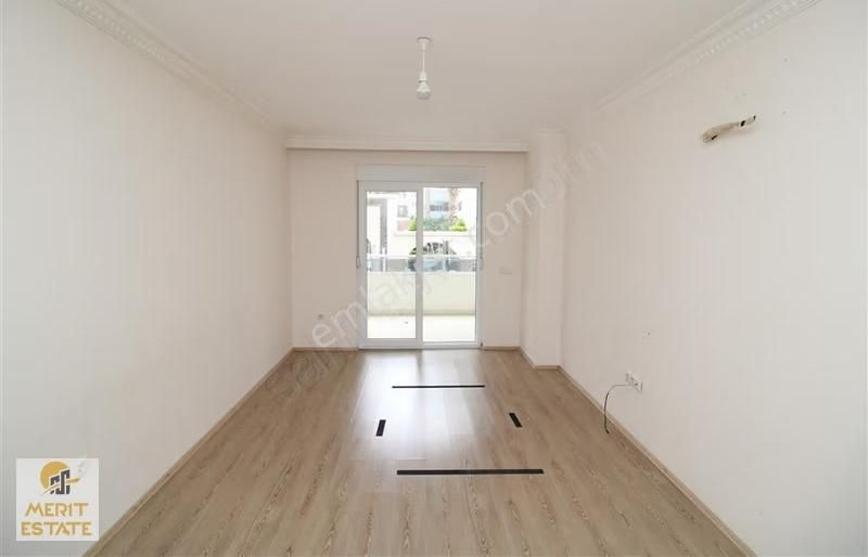 Mahmutlar Mah. Salı Pazarı Civarı Kiralık Ayrı Mutfak 3+1 Daire - Görsel 5