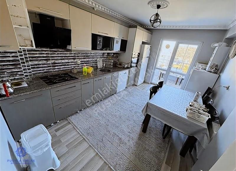 Ｐｕｓｕｌａｅｍｌａｋ'ｄａｎ Merkezi Konumda Krediye Uygun 3+1 Ara Kat Daire