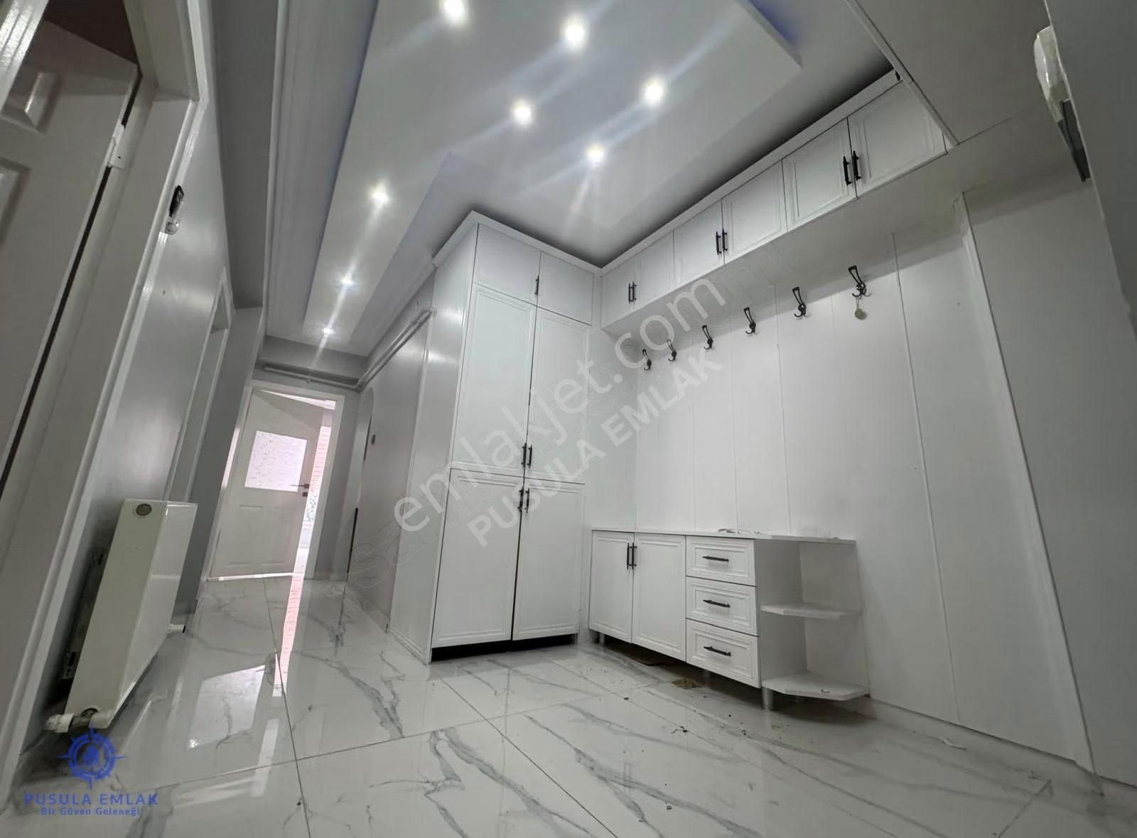 Ｐｕｓｕｌａｅｍｌａｋ'ｄａｎ Zafer Fırına Yakın Ara Kat 3+1 Masrafsız Daire