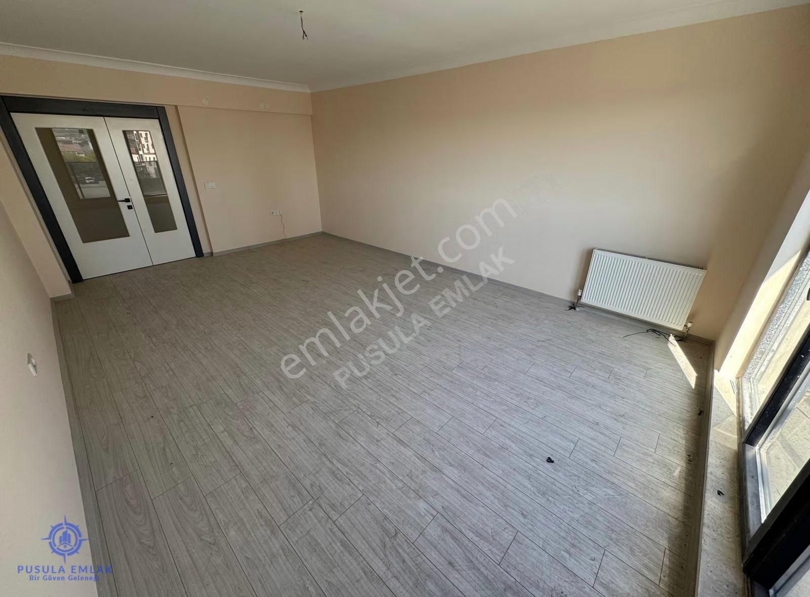 Ｐｕｓｕｌａｅｍｌａｋ'ｄａｎ Güneşevlerde Krediye Uygun Site İçinde 4+1 Daire - Görsel 9