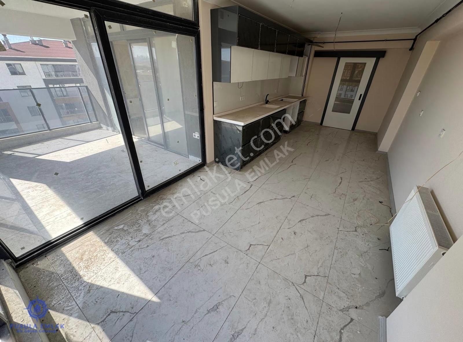 Ｐｕｓｕｌａｅｍｌａｋ'ｄａｎ Güneşevlerde Krediye Uygun Site İçinde 4+1 Daire - Görsel 20