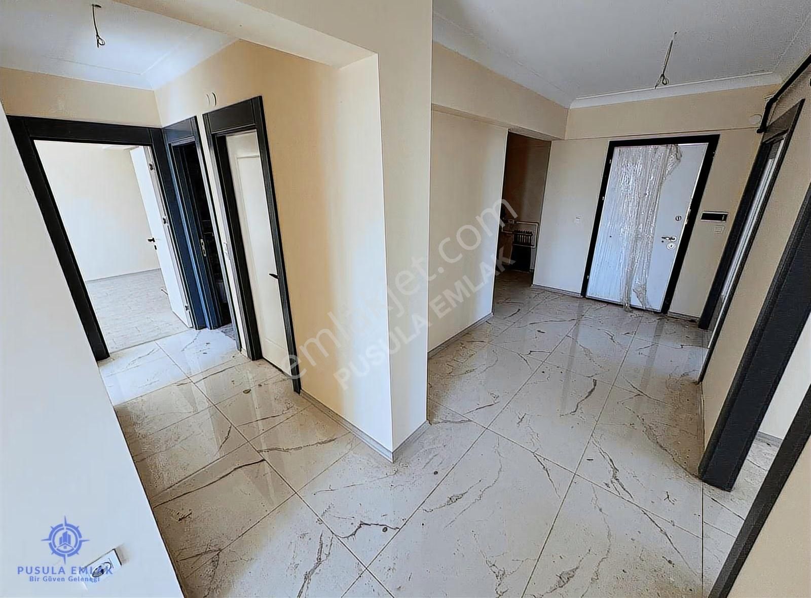 Ｐｕｓｕｌａｅｍｌａｋ'ｄａｎ Güneşevlerde Krediye Uygun Site İçinde 4+1 Daire