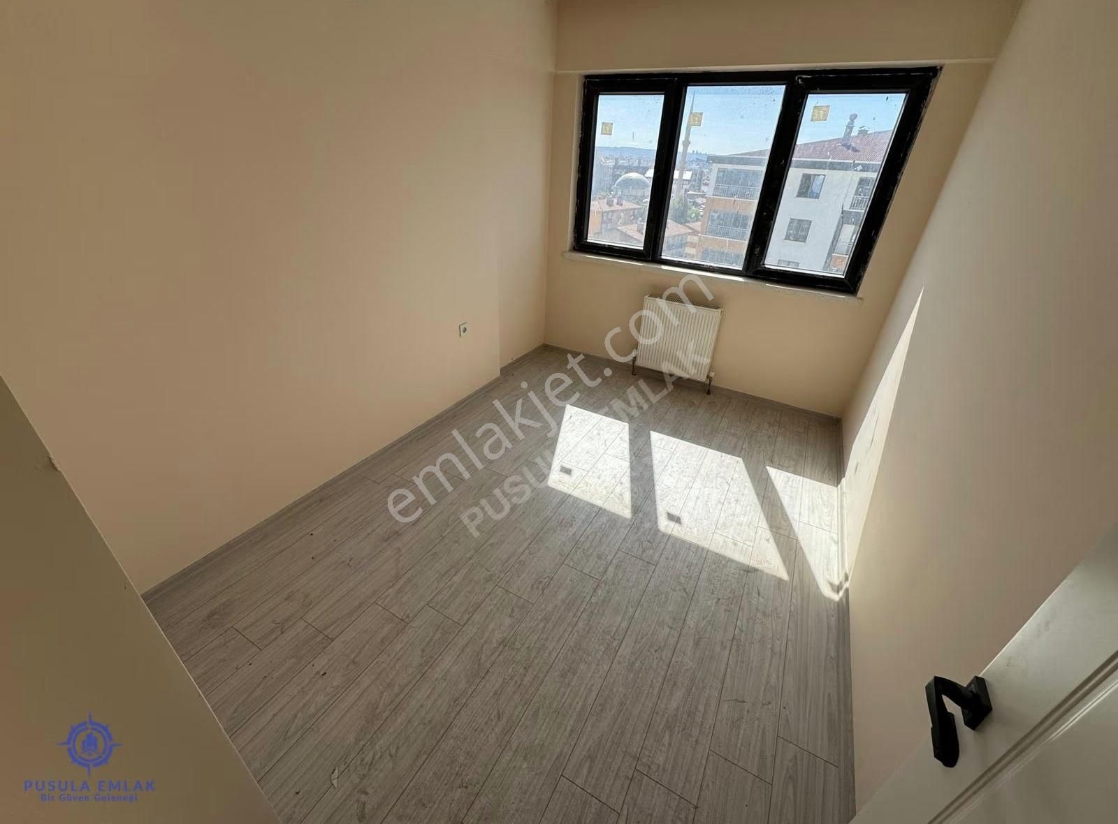 Ｐｕｓｕｌａｅｍｌａｋ'ｄａｎ Güneşevlerde Krediye Uygun Site İçinde 4+1 Daire - Görsel 26