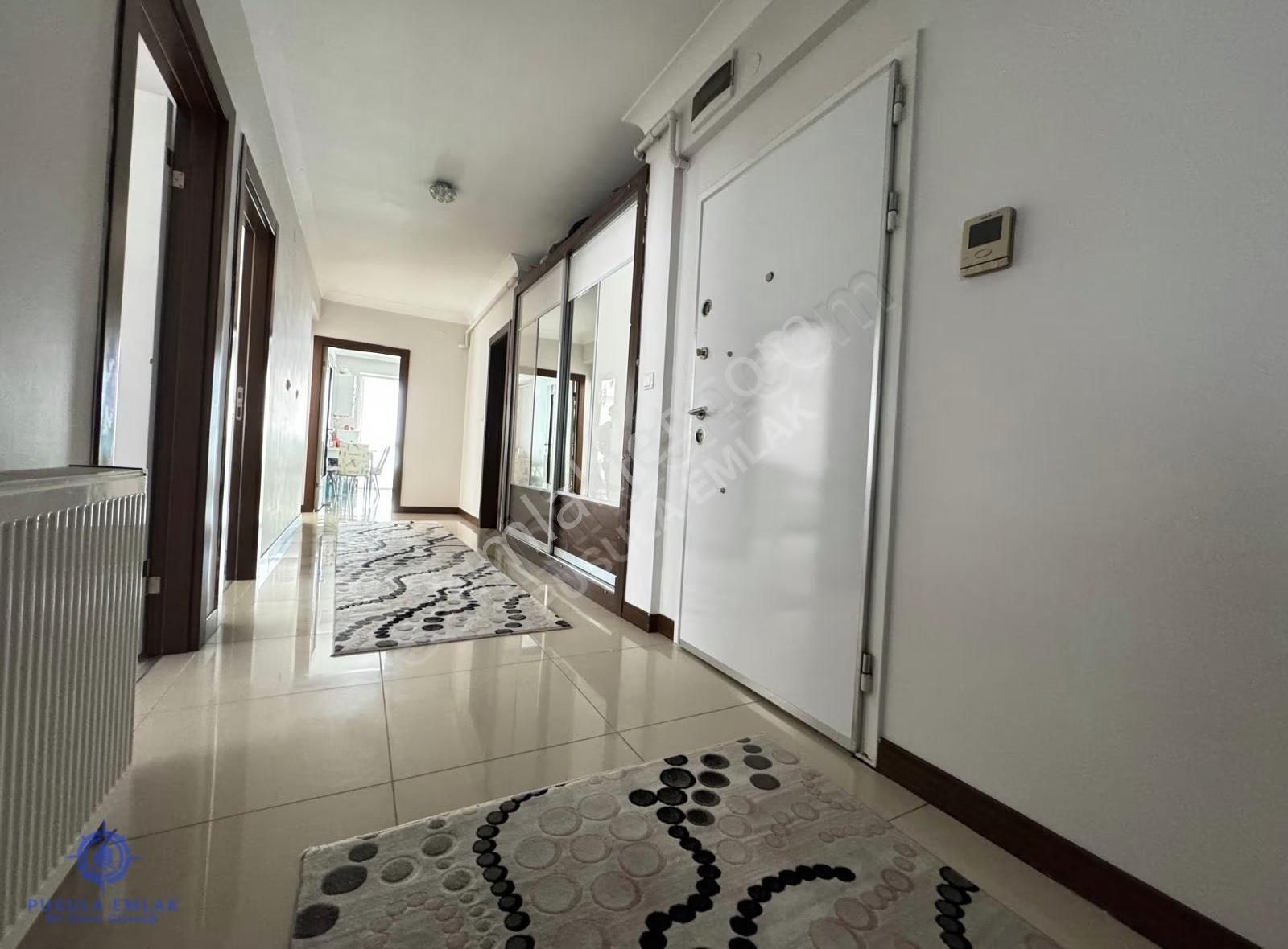 Ｐｕｓｕｌａｅｍｌａｋ'ｄａｎ Doğu Caddesi Üzerinde Önü Açık Ferah 3+1 Daire - Görsel 15