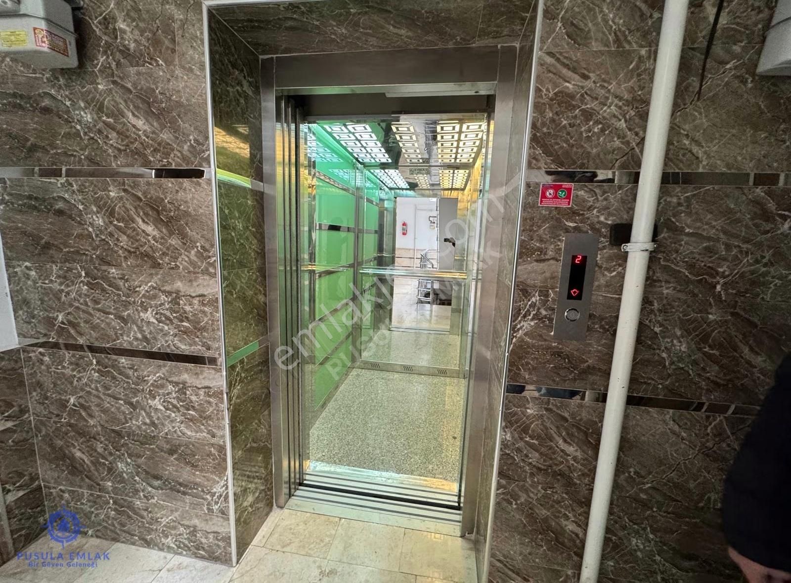Ｐｕｓｕｌａｅｍｌａｋ'ｄａｎ Doğu Caddesi Üzerinde Önü Açık Ferah 3+1 Daire - Görsel 28