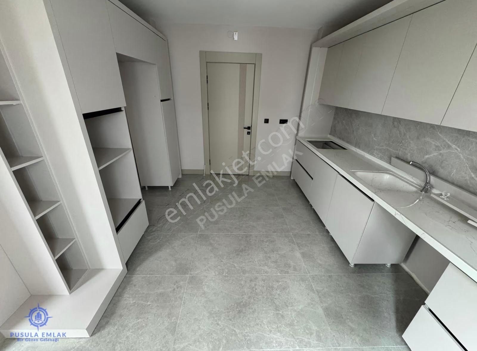 Ｐｕｓｕｌａｅｍｌａｋ'ｄａｎ Lüx Yapılı Yıldız Göbeğe Yakın Sıfır 3+1 Daire - Görsel 13