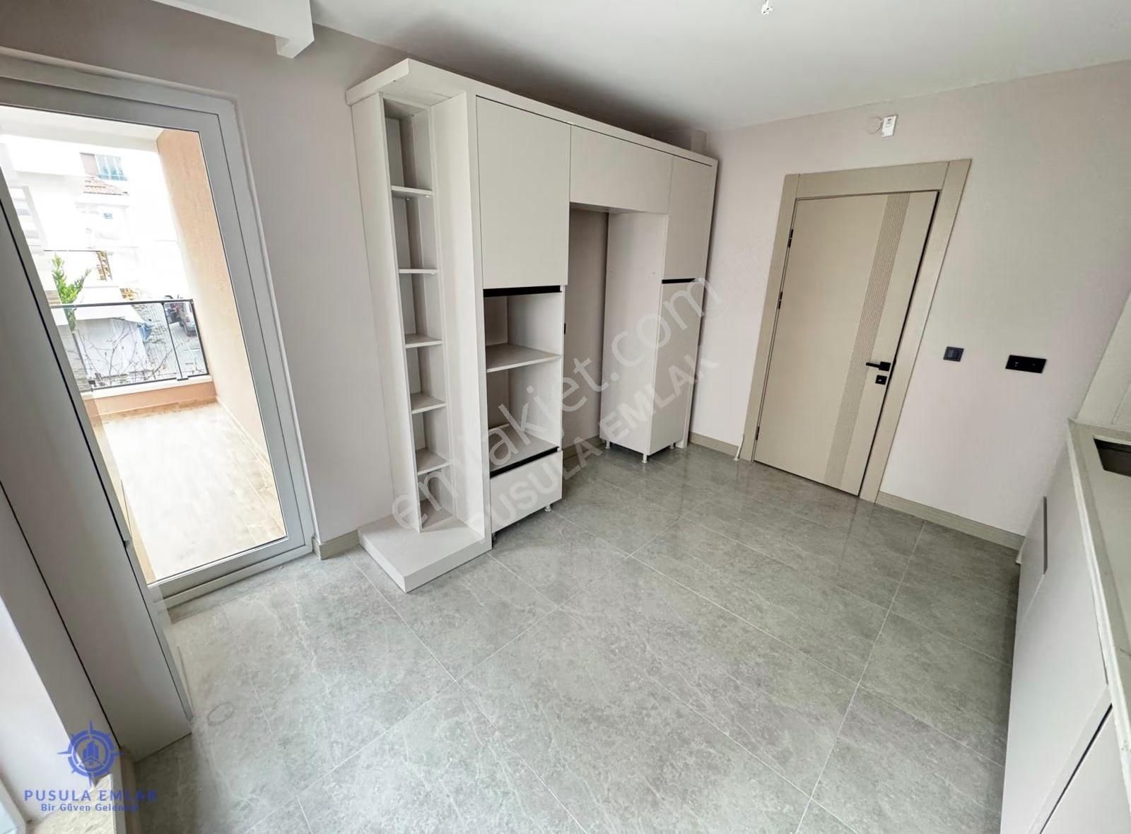 Ｐｕｓｕｌａｅｍｌａｋ'ｄａｎ Lüx Yapılı Yıldız Göbeğe Yakın Sıfır 3+1 Daire