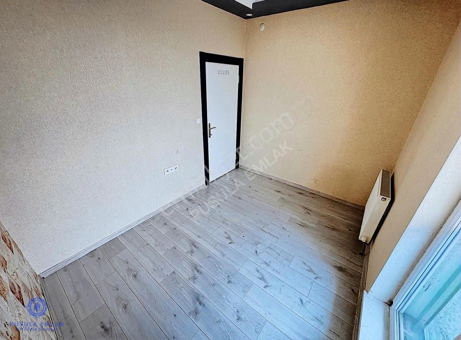 Ｐｕｓｕｌａｅｍｌａｋ'ｄａｎ Site İçerisinde Geniş Balkonlu 3+1 Kiralık Daire - Görsel 12