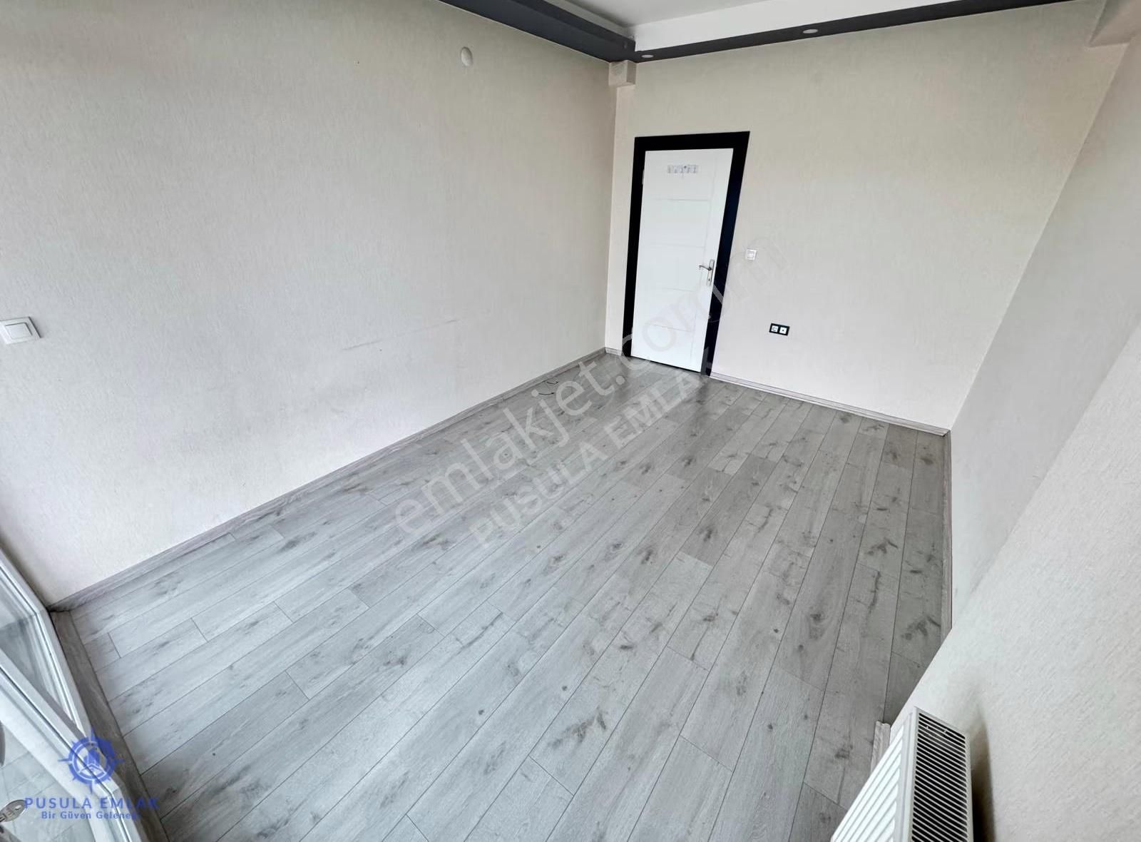 Ｐｕｓｕｌａｅｍｌａｋ'ｄａｎ Site İçerisinde Geniş Balkonlu 3+1 Kiralık Daire - Görsel 8