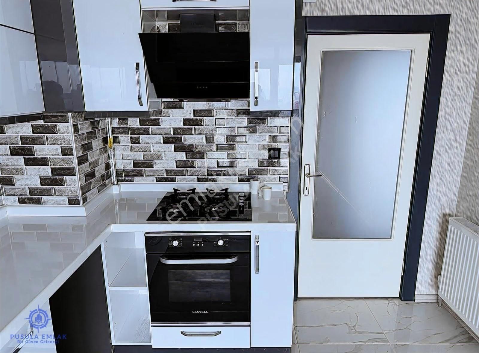 Ｐｕｓｕｌａｅｍｌａｋ'ｄａｎ Site İçerisinde Geniş Balkonlu 3+1 Kiralık Daire - Görsel 2