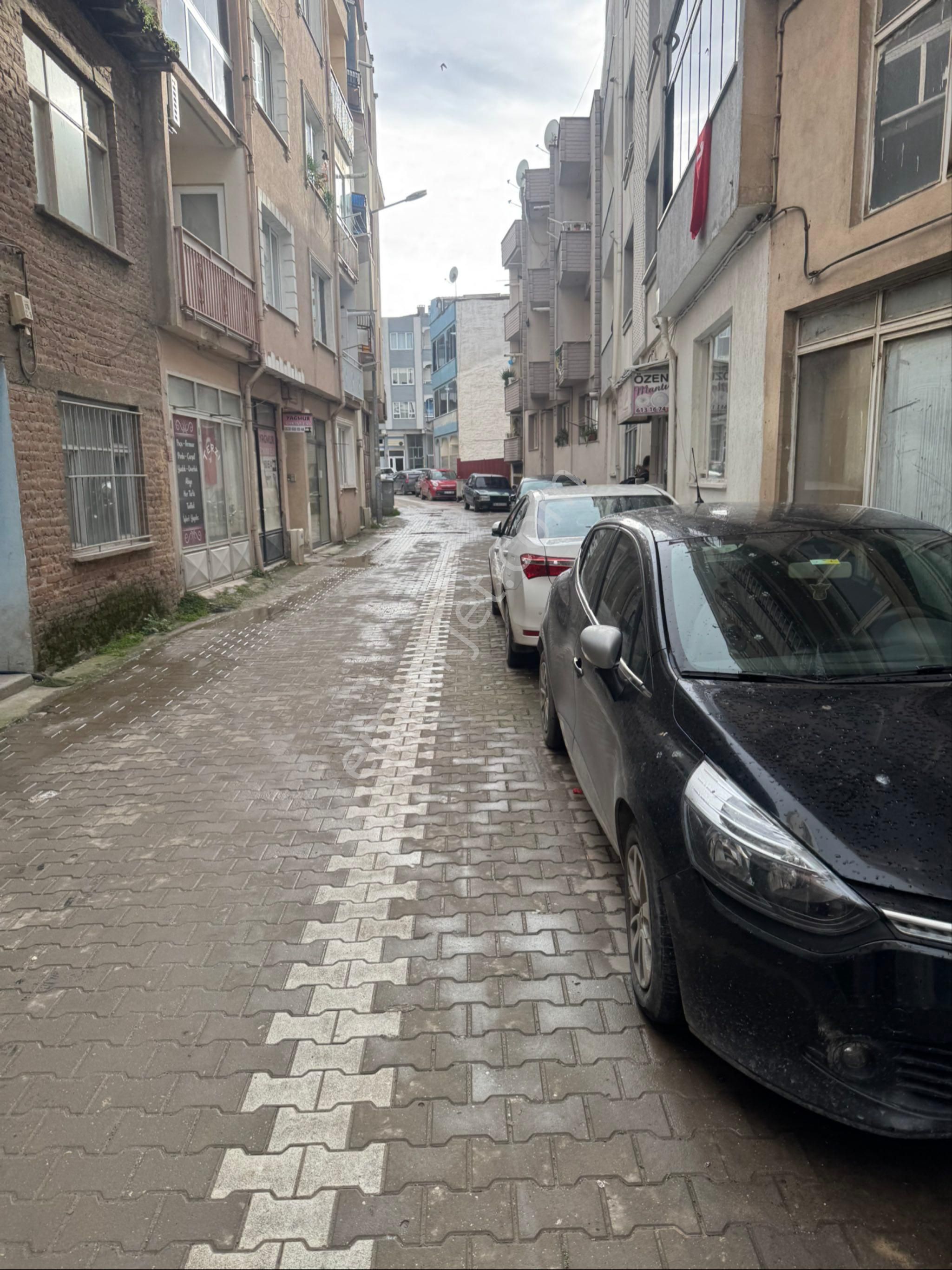 Kuyumcular Sokağına Yakın 1. Kat 160m2 3+1 Daire - Görsel 2