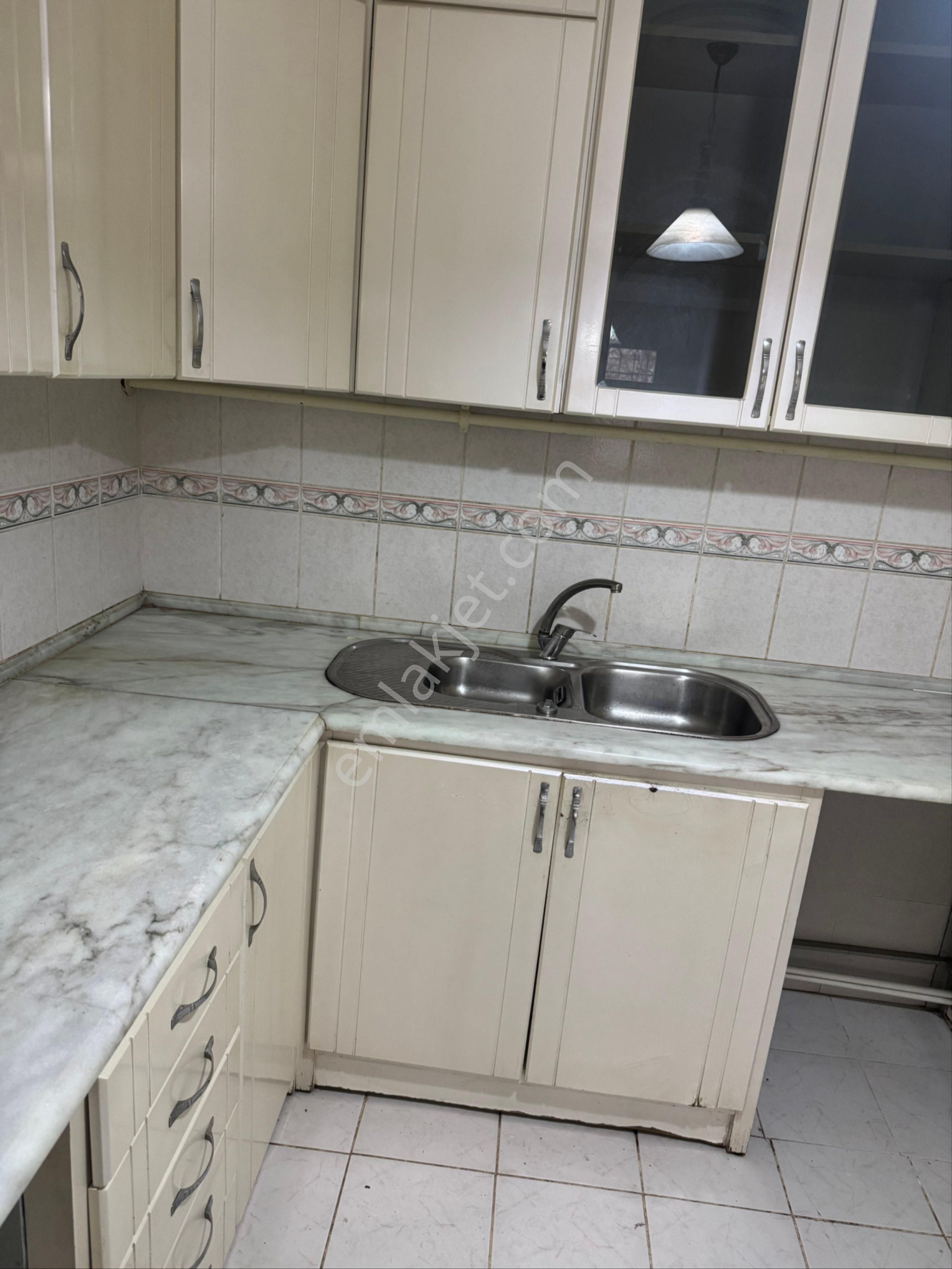Kuyumcular Sokağına Yakın 1. Kat 160m2 3+1 Daire - Görsel 23
