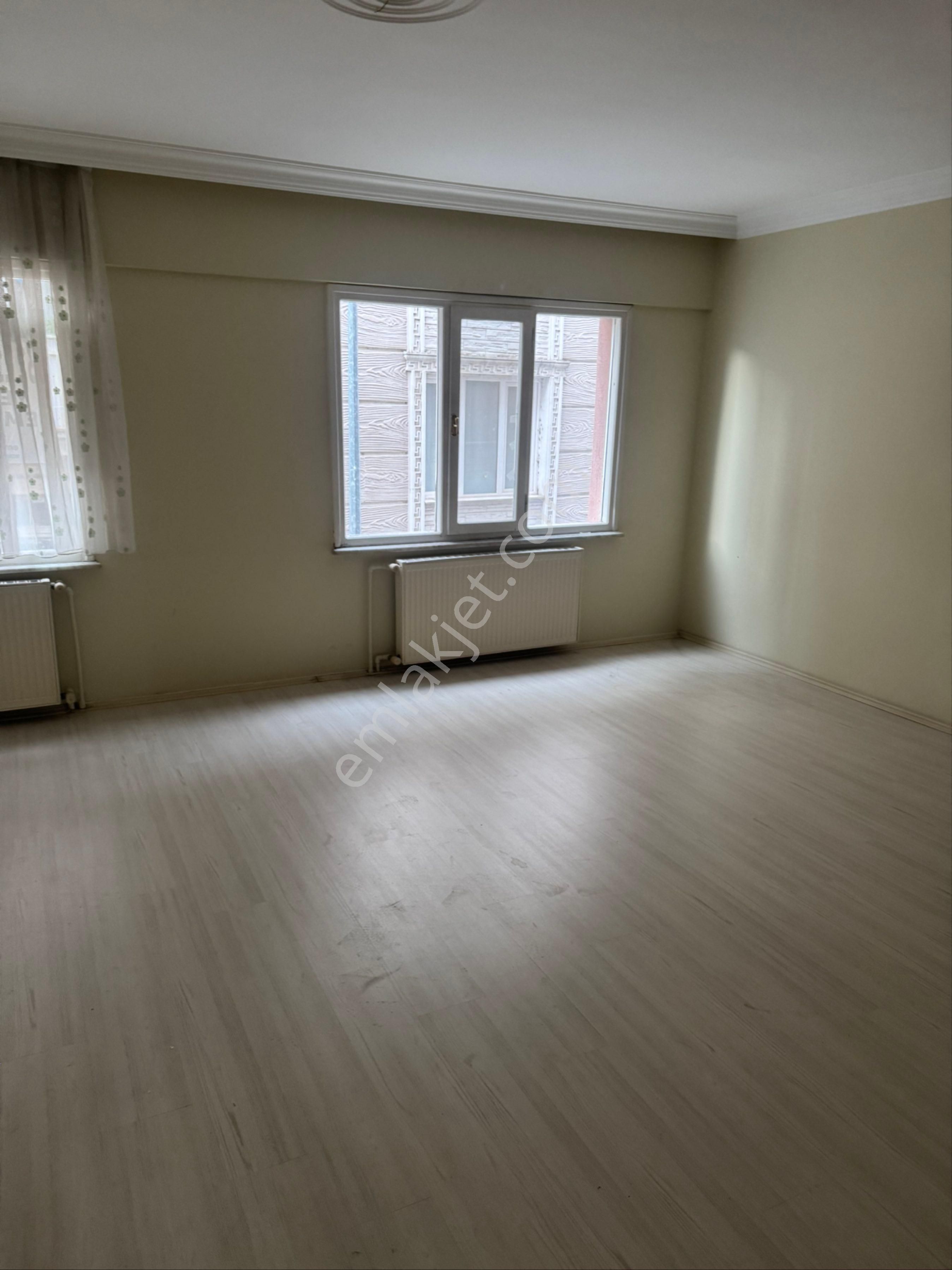 Kuyumcular Sokağına Yakın 1. Kat 160m2 3+1 Daire - Görsel 7