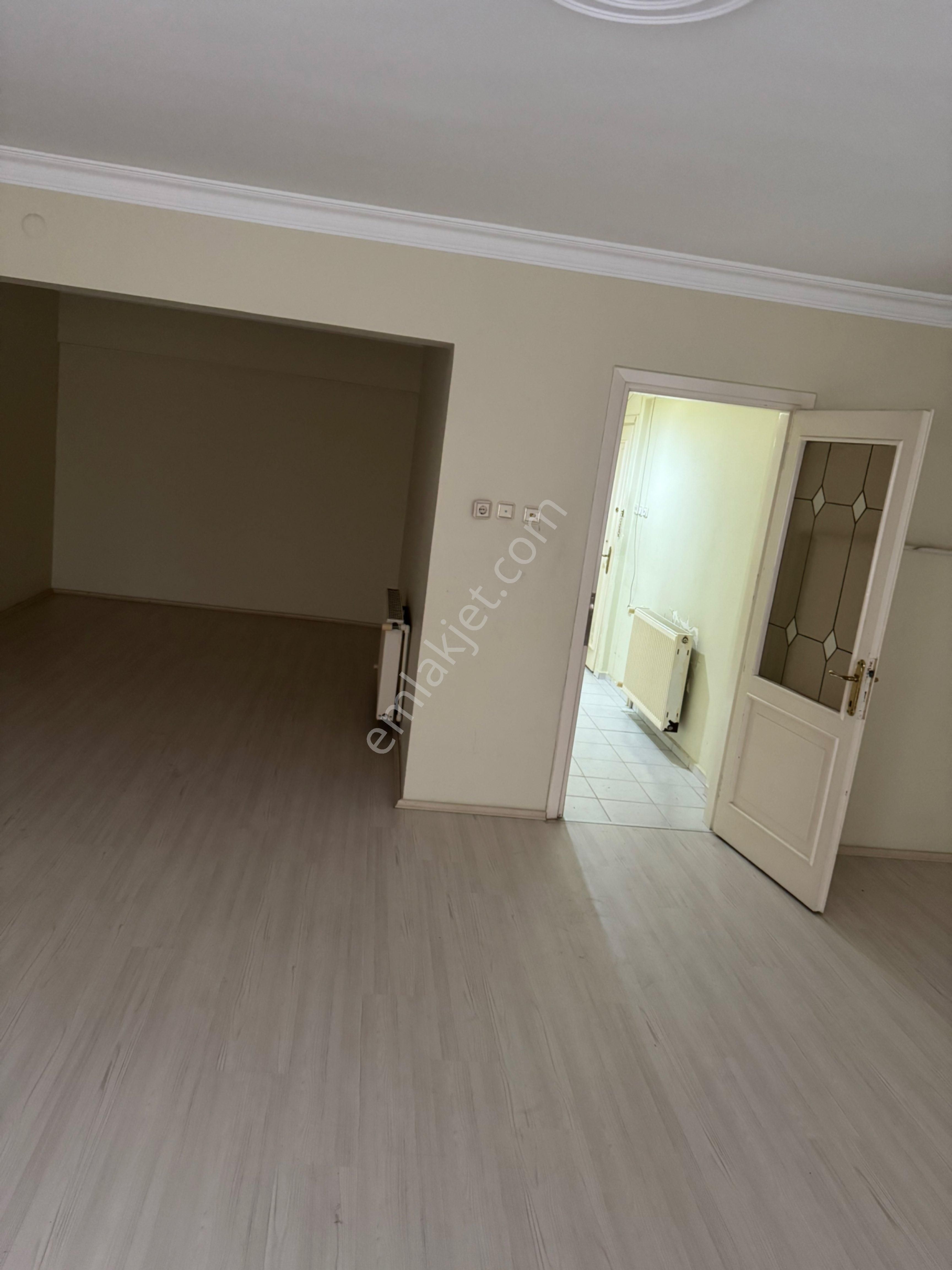 Kuyumcular Sokağına Yakın 1. Kat 160m2 3+1 Daire - Görsel 6