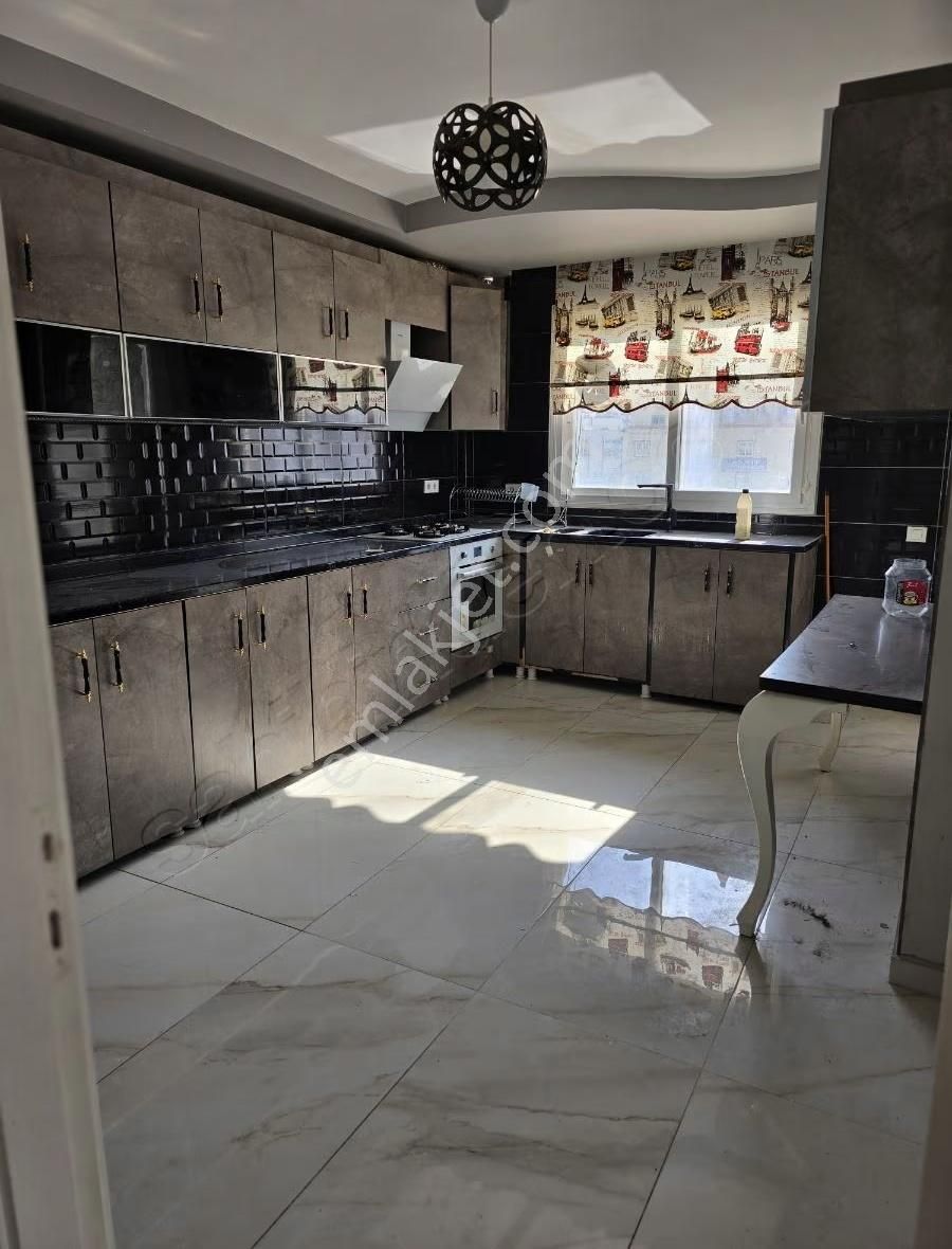 Eski Mezitli Belediyesi Karşısı Kiralık Daire - Görsel 13