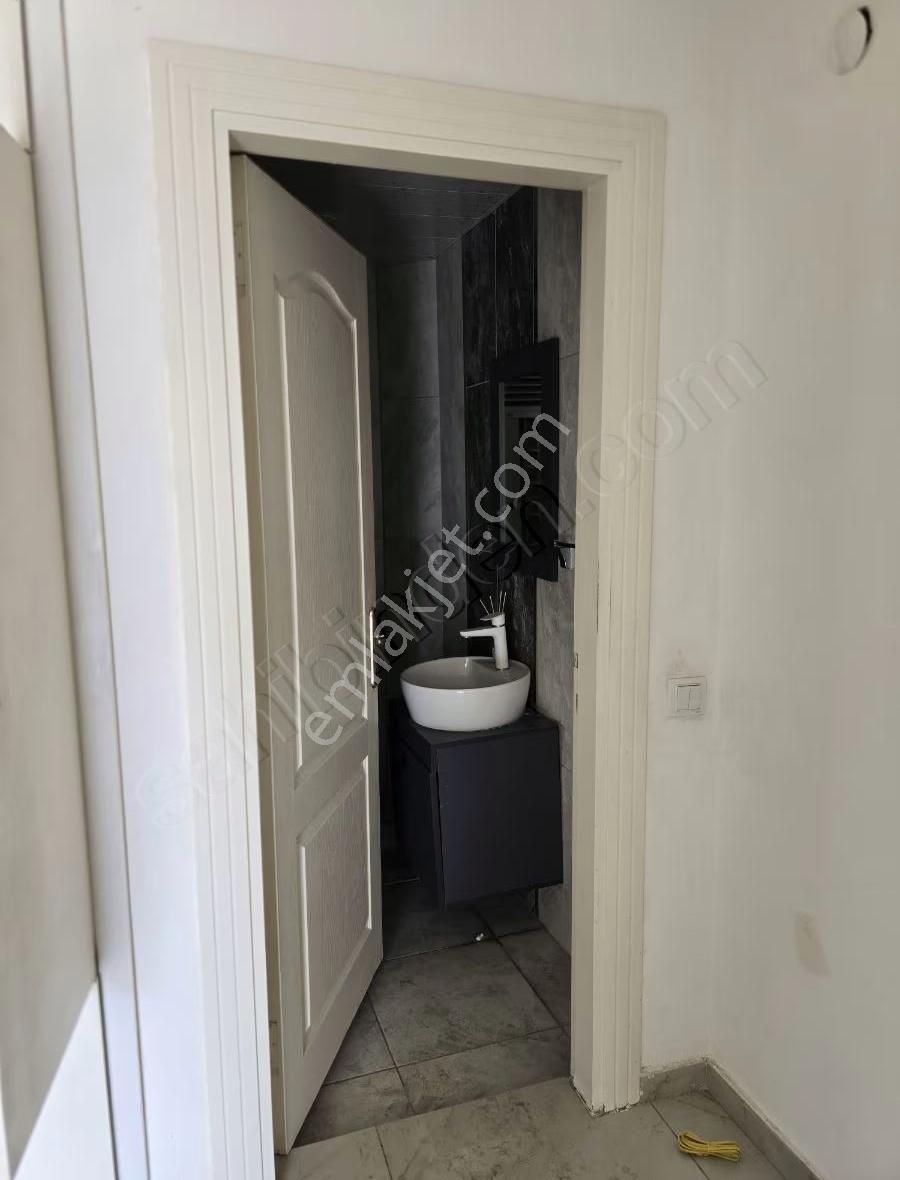 Eski Mezitli Belediyesi Karşısı Kiralık Daire - Görsel 14