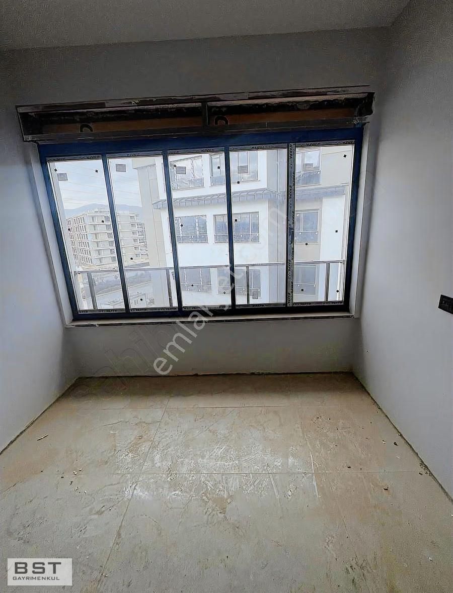 Bst' Den Tual Mabeyin Konaklarında Satılık 5+1 Ara Kat - Görsel 14