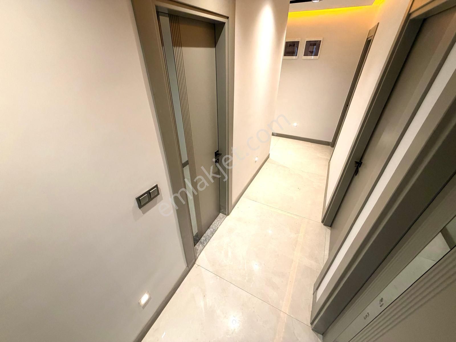 🏡 Referans'tan Altınkum'da Modern Tasarımlı Ebeveyn Banyolu Geniş Balkonlu 2+1 Dair - Görsel 8