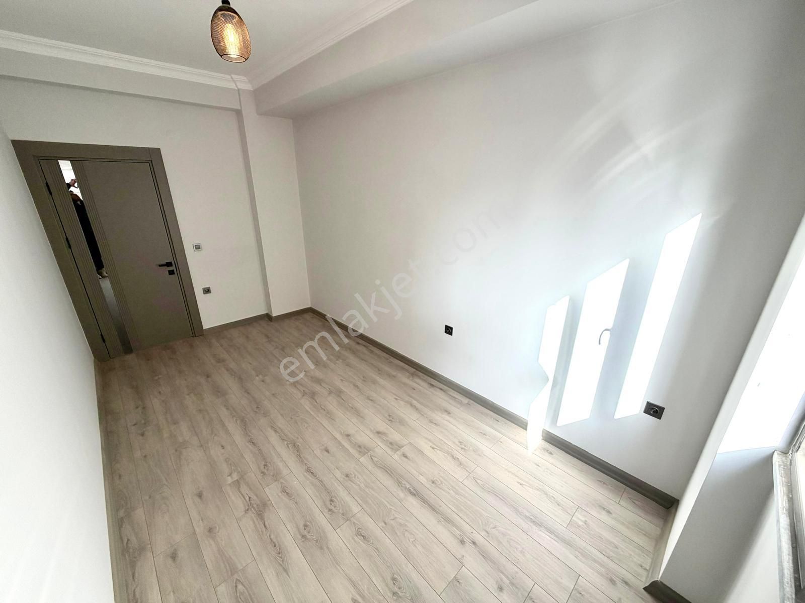 🏡 Referans'tan Altınkum'da Modern Tasarımlı Ebeveyn Banyolu Ön Cephe Ayrı Mutfak 2+1 Daire - Görsel 30