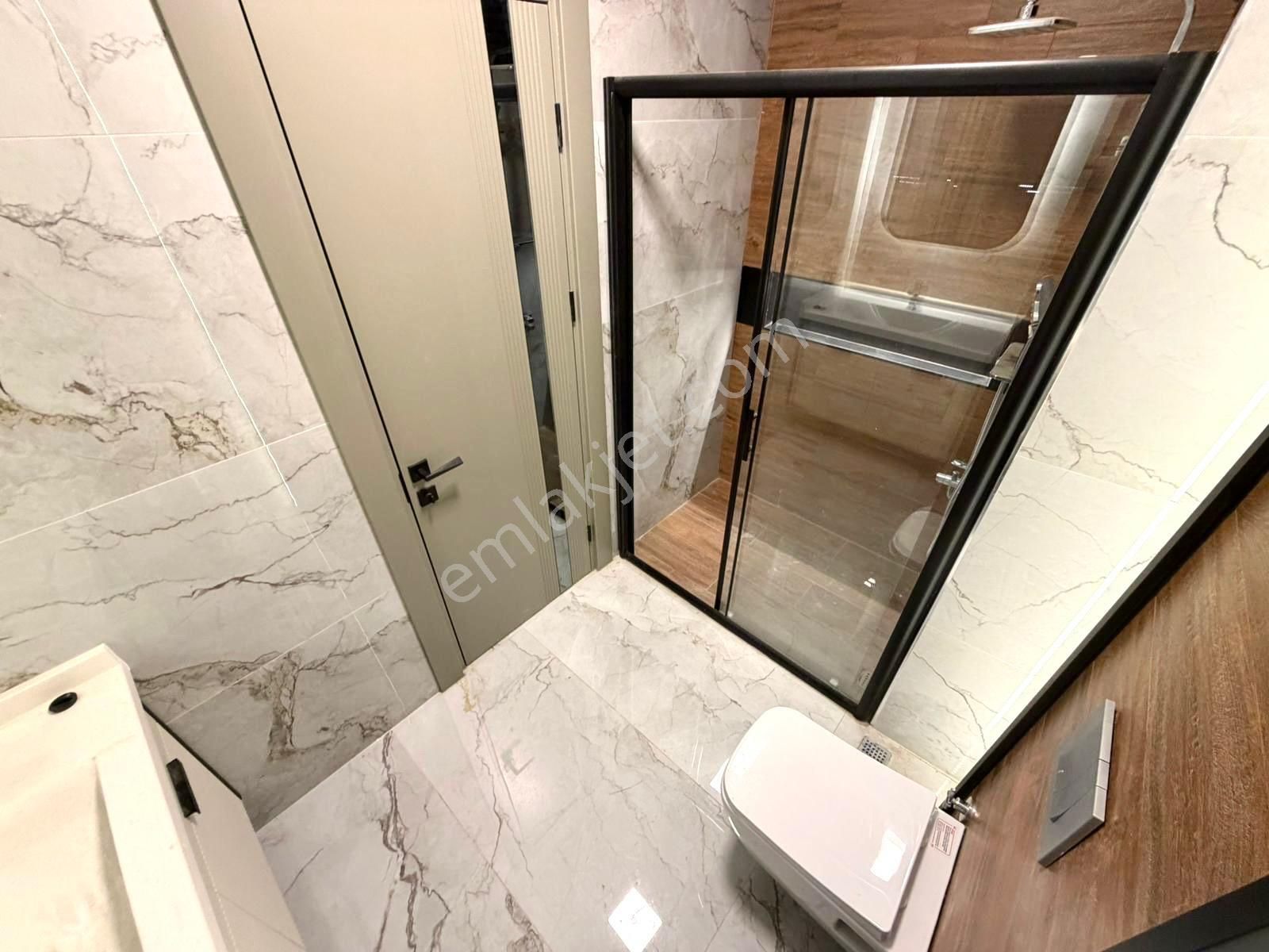 🏡 Referans'tan Altınkum'da Modern Tasarımlı Ebeveyn Banyolu Ön Cephe Ayrı Mutfak 2+1 Daire - Görsel 18