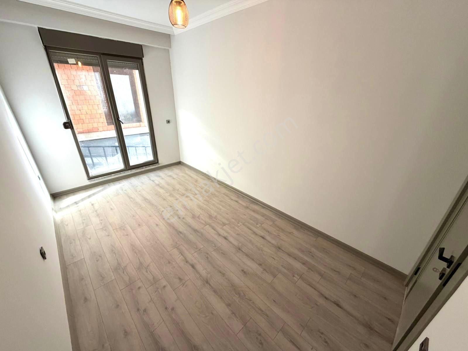 🏡 Referans'tan Altınkum'da Modern Tasarımlı Ebeveyn Banyolu Ön Cephe Ayrı Mutfak 2+1 Daire - Görsel 9