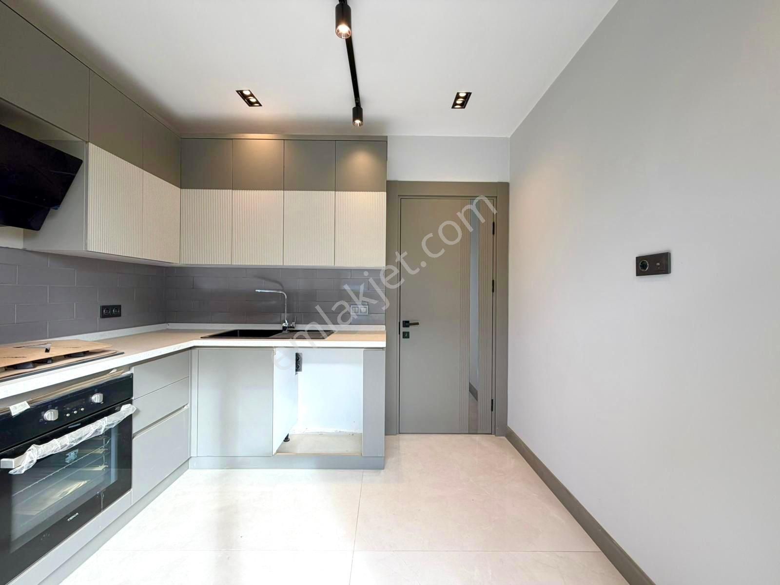 🏡 Referans'tan Altınkum'da Modern Tasarımlı Ebeveyn Banyolu Ön Cephe Ayrı Mutfak 2+1 Daire - Görsel 35