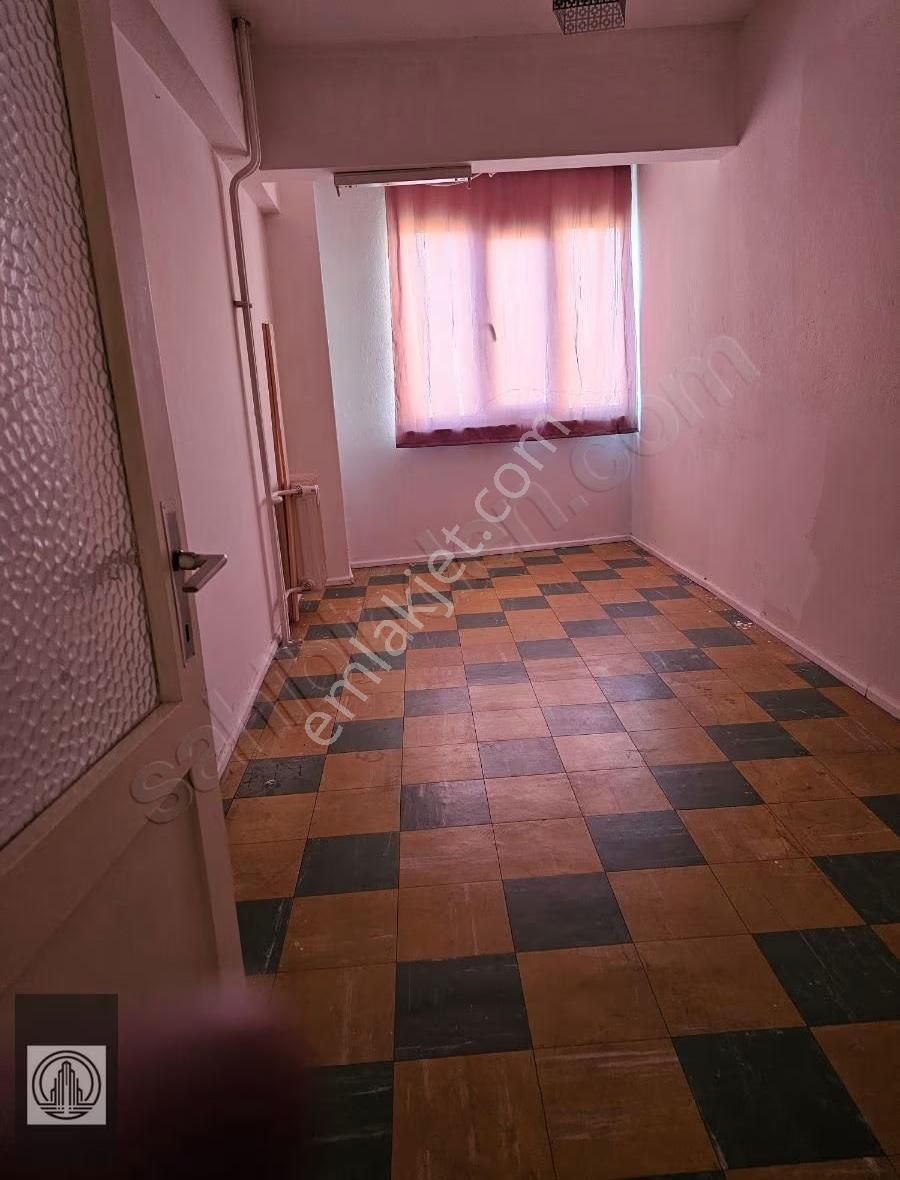 İstiklal Caddesi Üzerinde 3+1 Asansörlü 175 M² Satılık - Görsel 5