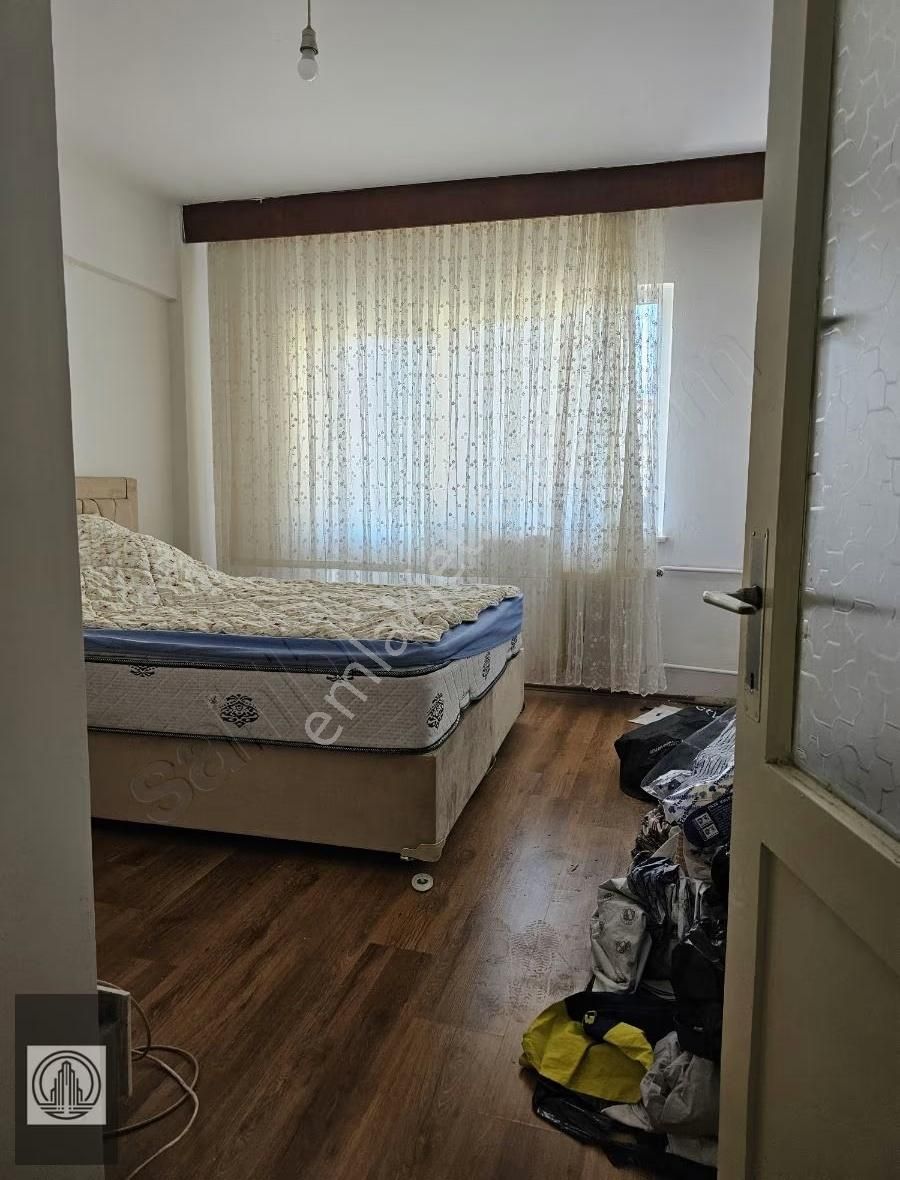 İstiklal Caddesi Üzerinde 3+1 Asansörlü 175 M² Satılık