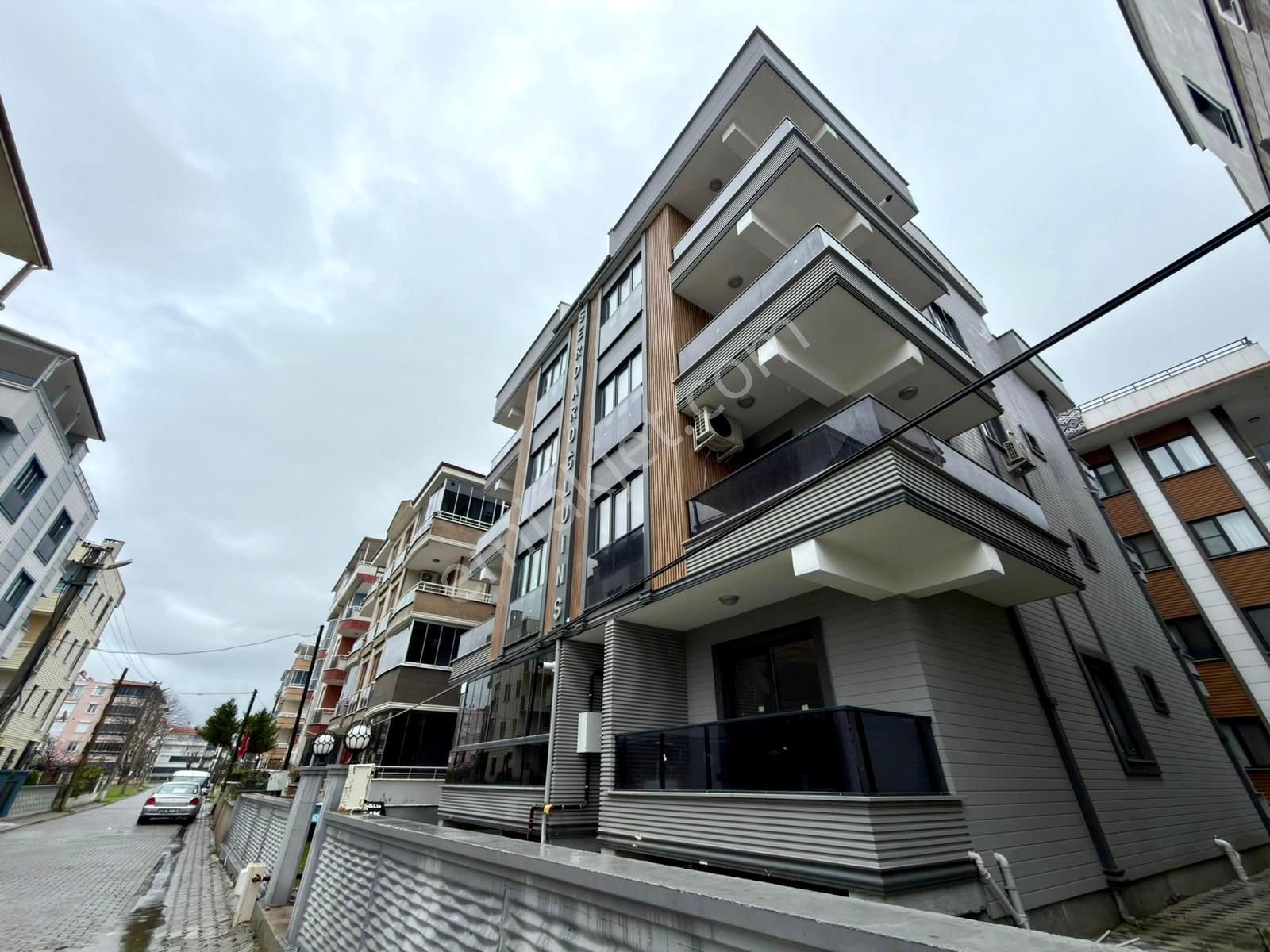 🏡 Referans'tan Altınkum'da Ön Cephe Ebeveyn Banyolu Asansörlü 2+1 Daire - Görsel 9