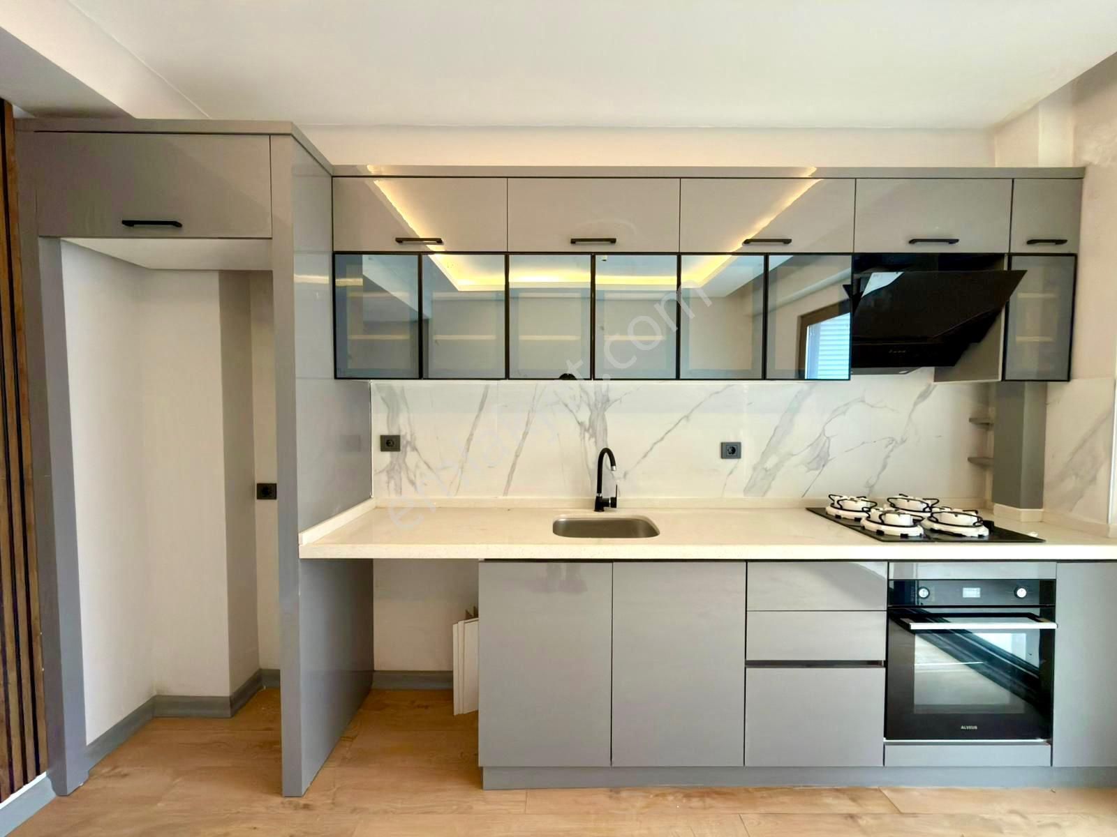 🏡 Referans'tan Altınkum'da Ön Cephe Ebeveyn Banyolu Asansörlü 2+1 Daire