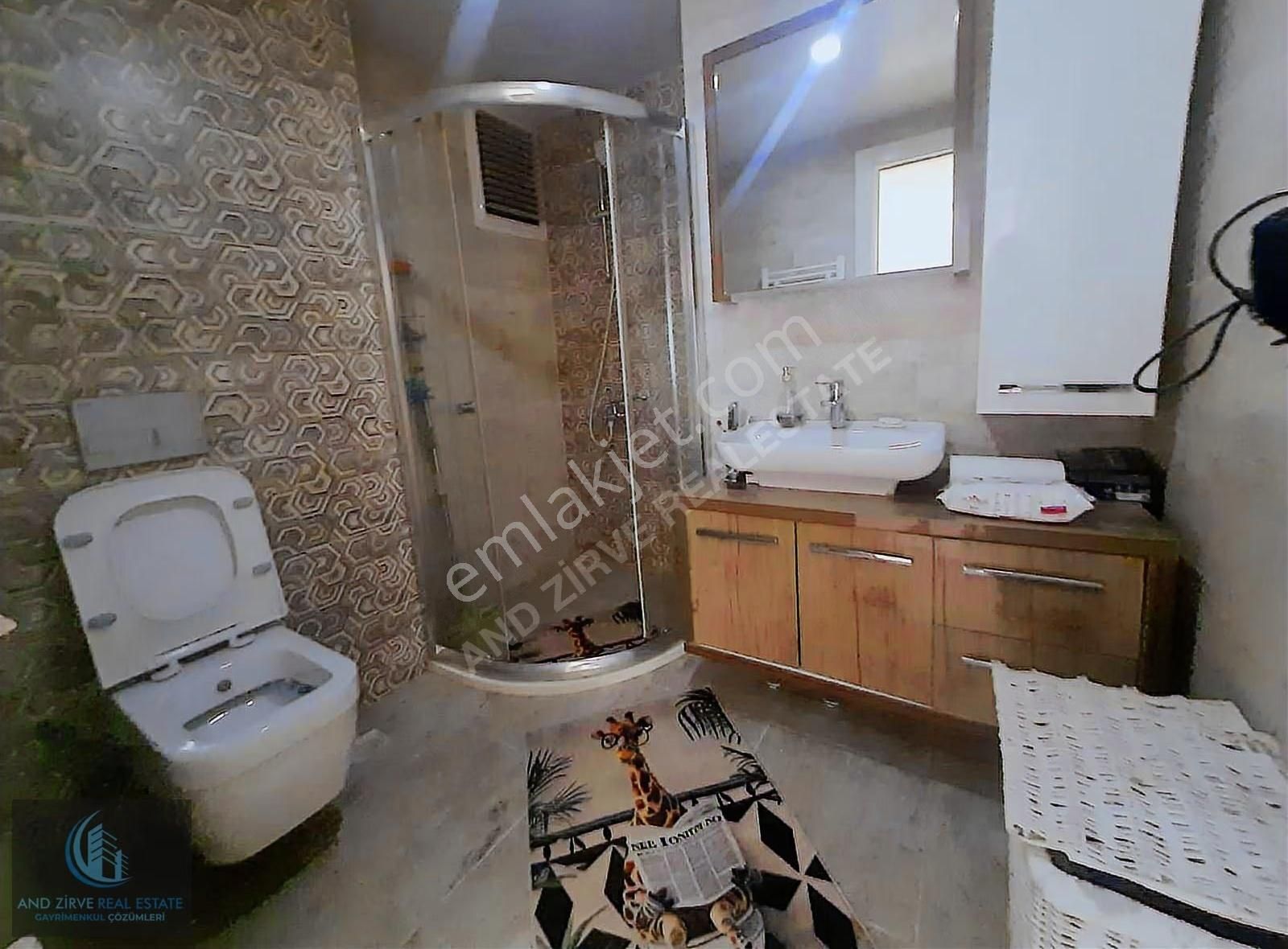 Akdeniz Mah'de Kombili 4+1 Eşyasız Kiralık Daire - Görsel 3