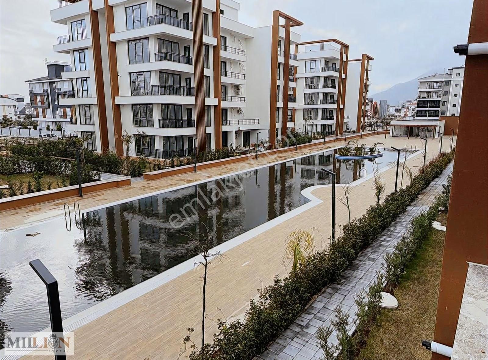 Rengi Antalya Green Life Rezidence Havuz Manzaralı Doğal Gazlı - Görsel 5