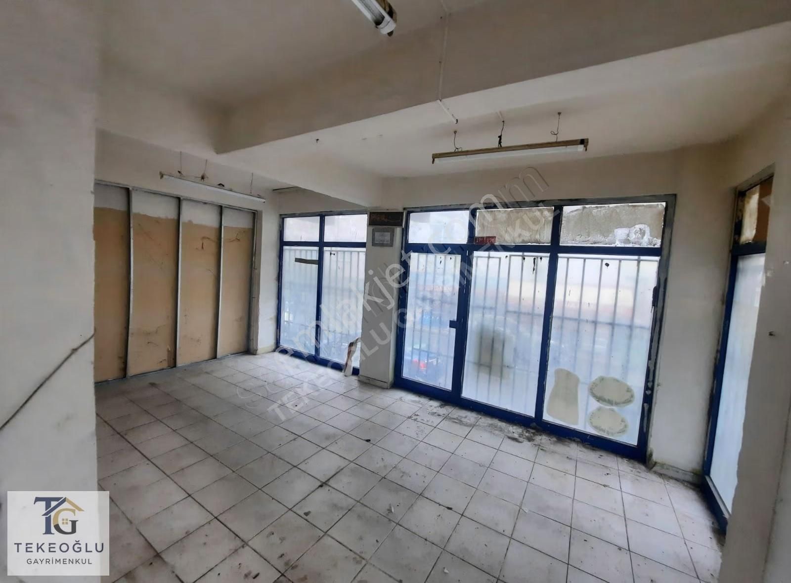 Kiralik Giriş Dükkan Köşe Çift Cepheli Cebecide Z Caddesi Üzerin - Görsel 14