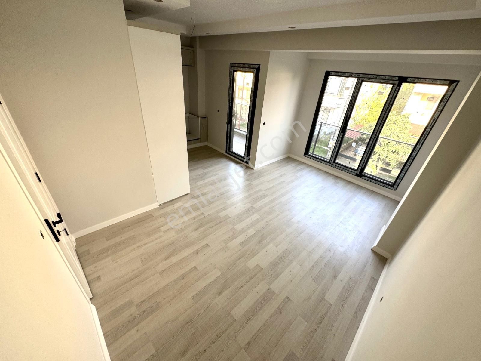 🏡 Referans'tan Akçay'da Çift Balkonlu Yerden Isıtmalı Şık Tasarım 1+1 Daire - Görsel 17