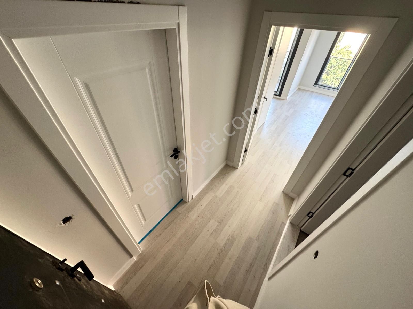 🏡 Referans'tan Akçay'da Çift Balkonlu Yerden Isıtmalı Şık Tasarım 1+1 Daire - Görsel 8