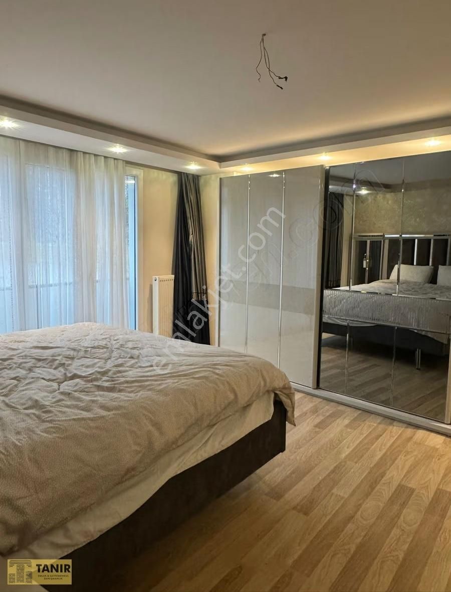 Bahçeşehir Sofa Gölet Manzaralı Lüks Tadilatlı 4+1 Daire Son Kat - Görsel 26