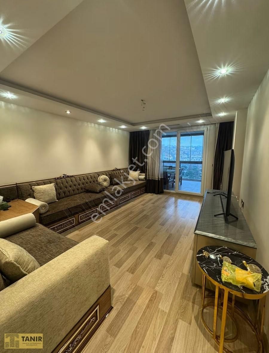 Bahçeşehir Sofa Gölet Manzaralı Lüks Tadilatlı 4+1 Daire Son Kat - Görsel 6