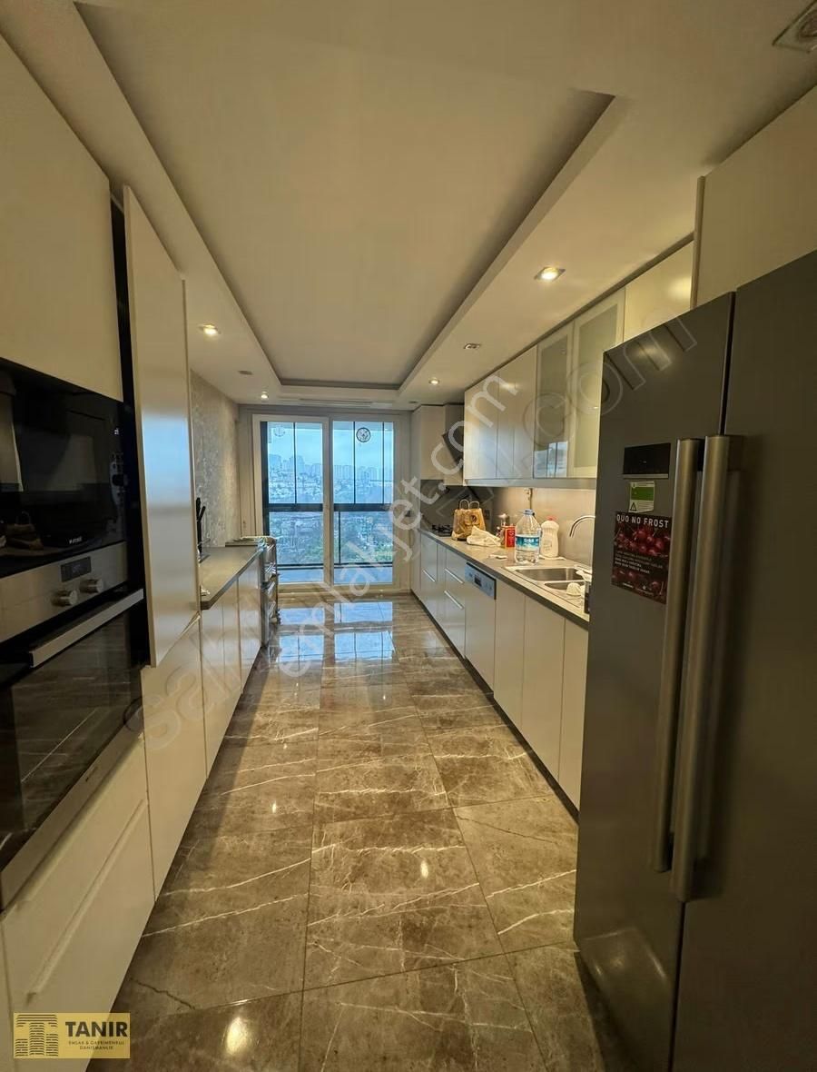 Bahçeşehir Sofa Gölet Manzaralı Lüks Tadilatlı 4+1 Daire Son Kat - Görsel 30