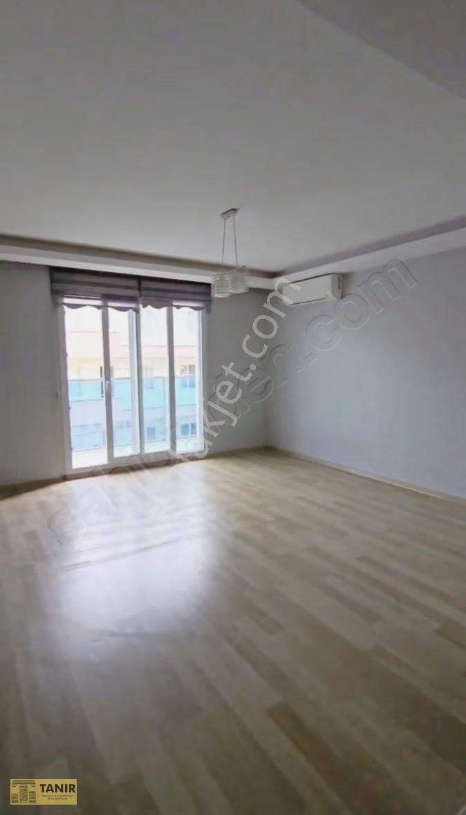 Kuşadası Merkez Ara Kat 2+1 Daire - Görsel 5