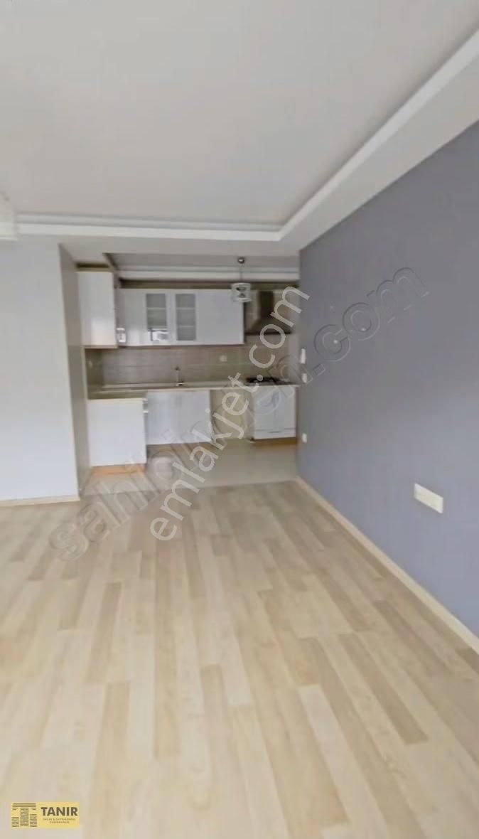 Kuşadası Merkez Ara Kat 2+1 Daire - Görsel 6