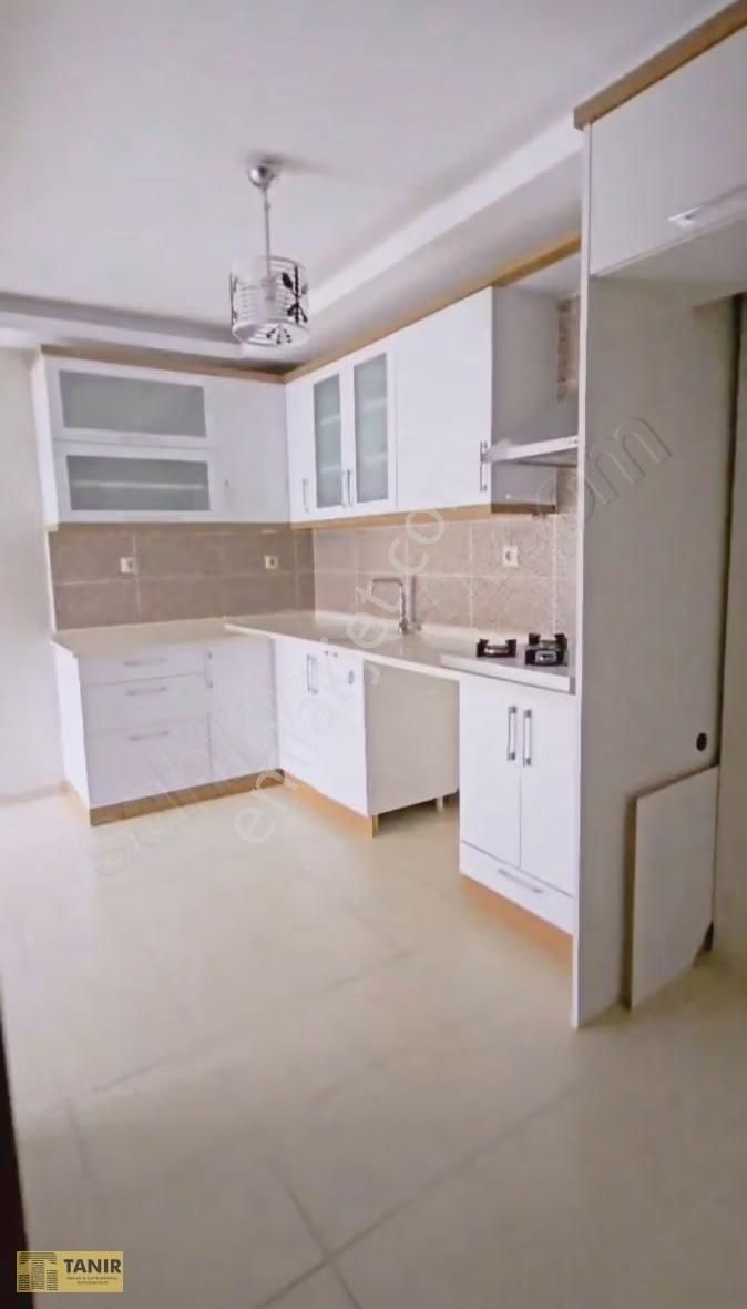 Kuşadası Merkez Ara Kat 2+1 Daire - Görsel 8