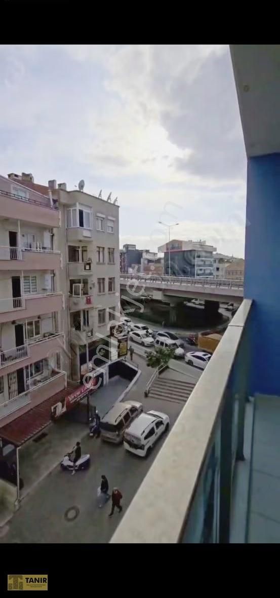 Kuşadası Merkez Ara Kat 2+1 Daire - Görsel 4